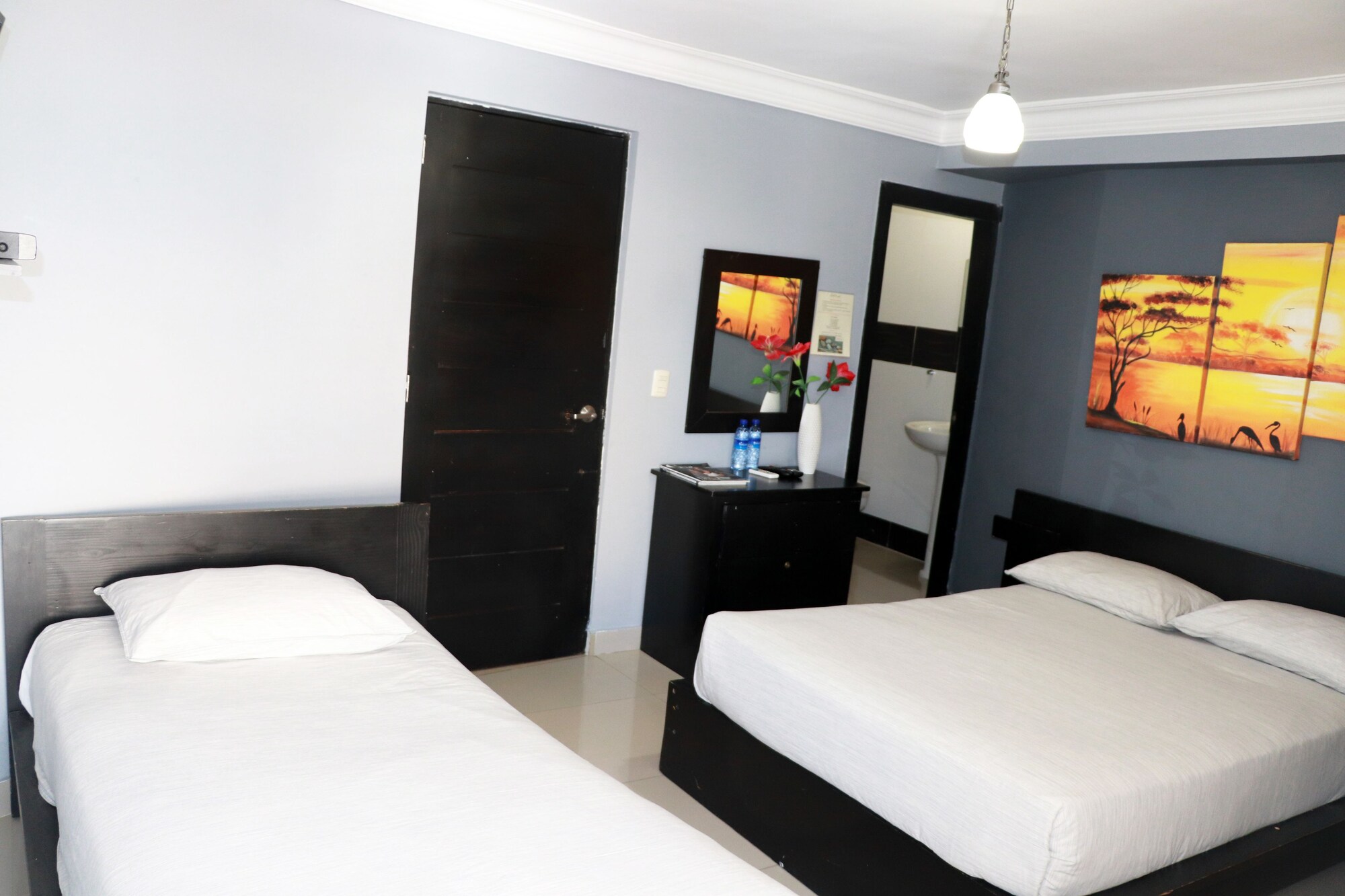 1 Bedroom Standard Single room full double bed