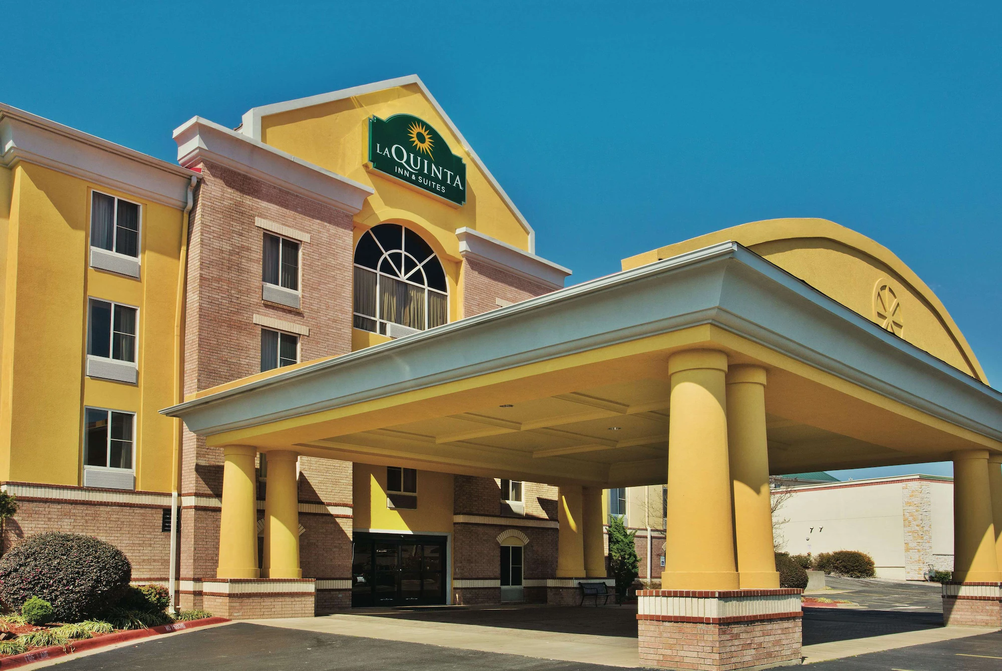 La Quinta Inn & Suites By Wyndham Hot Springs - Hot Springs, AR