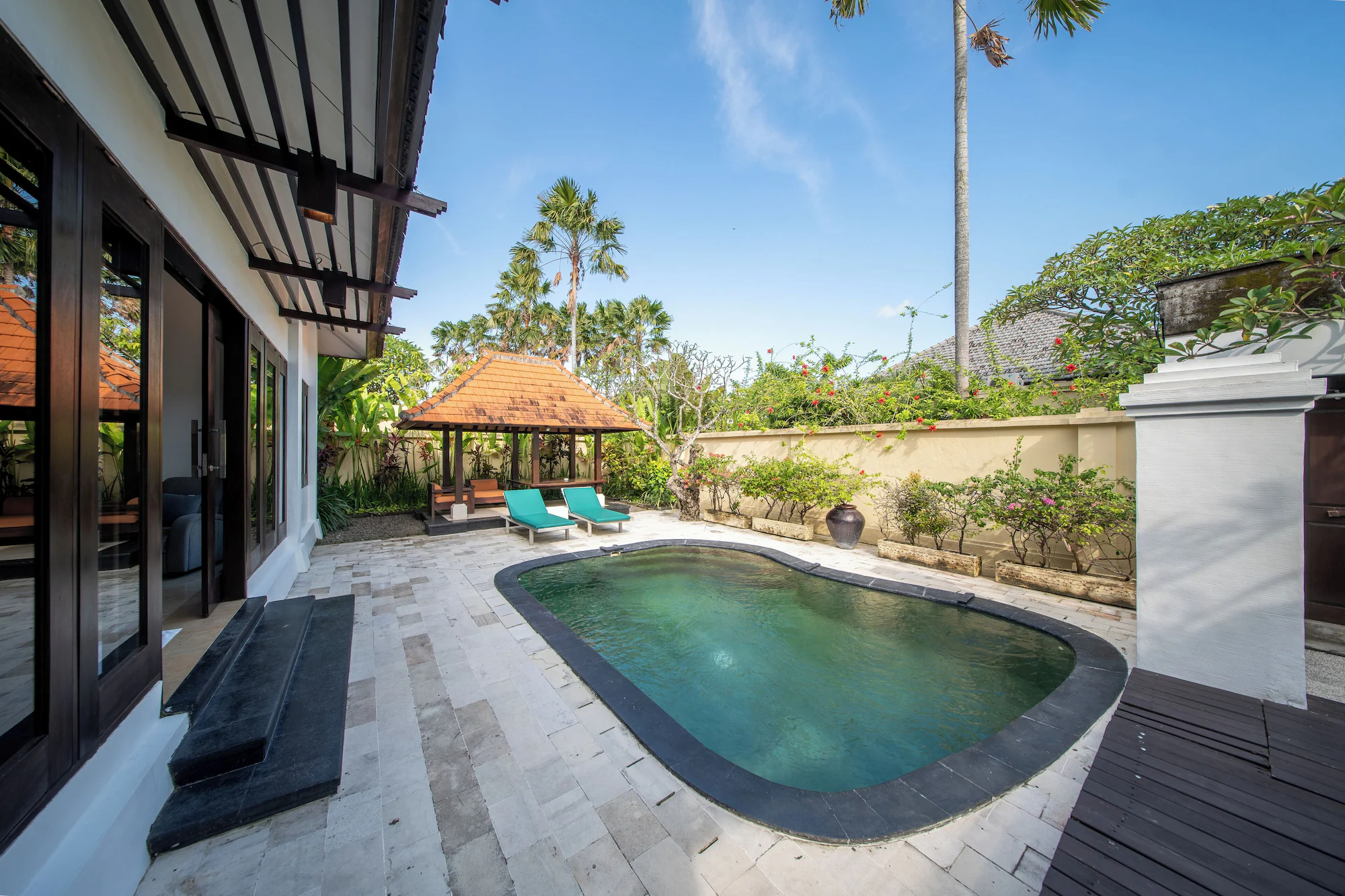 1 Bedroom Double Villa with pool view full double bed