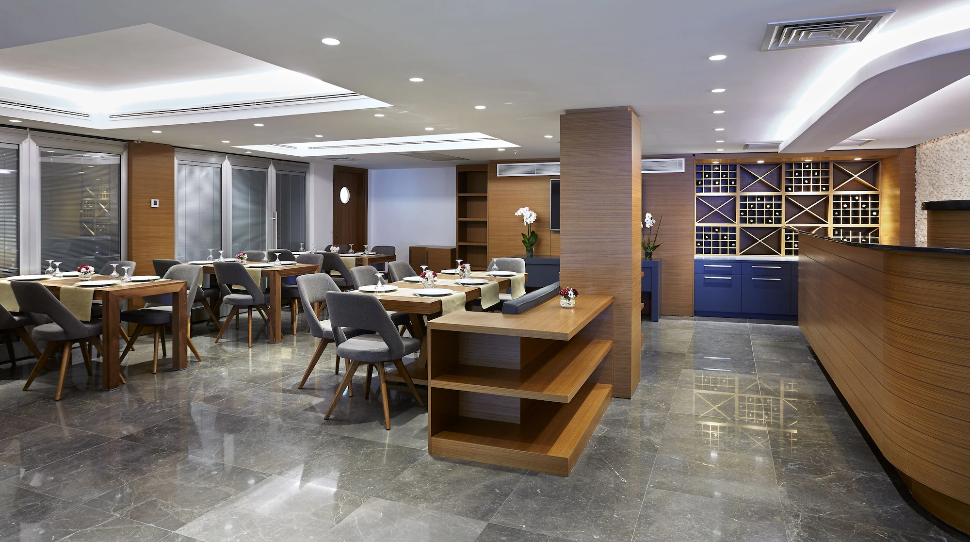 Business Double Suite with balcony and with land view full double bed