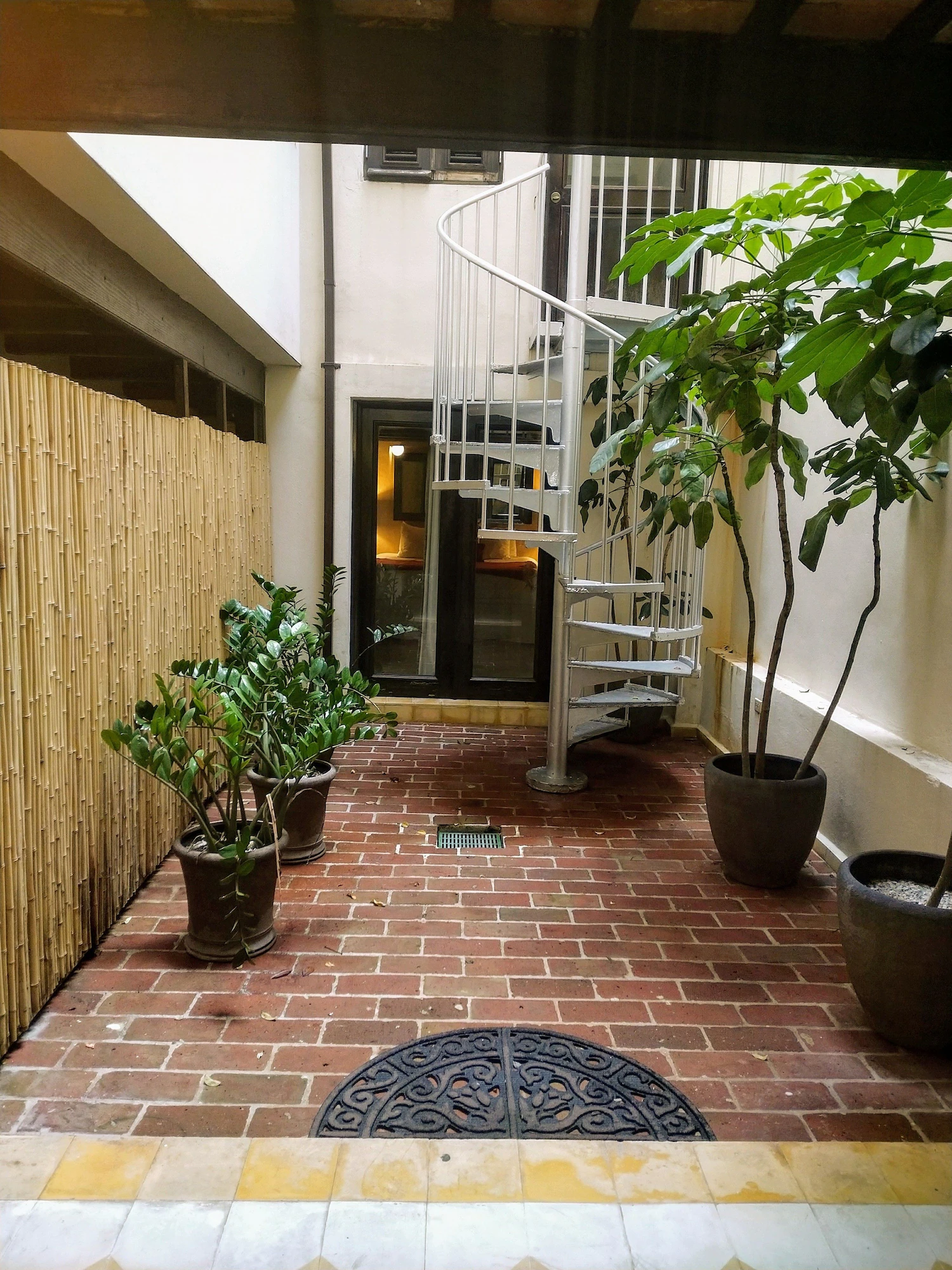 2 Bedrooms Deluxe Double Suite full double bed