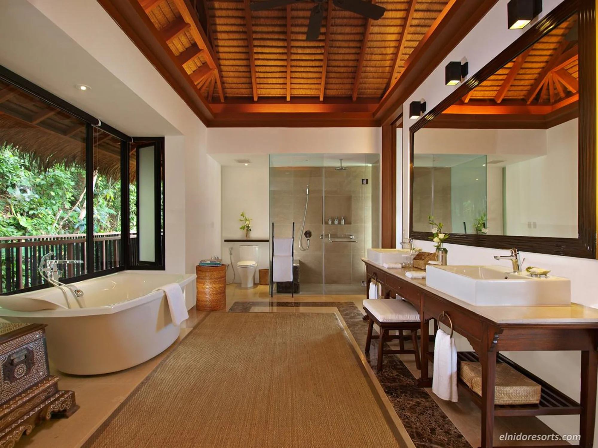 Double Villa with view full double bed
