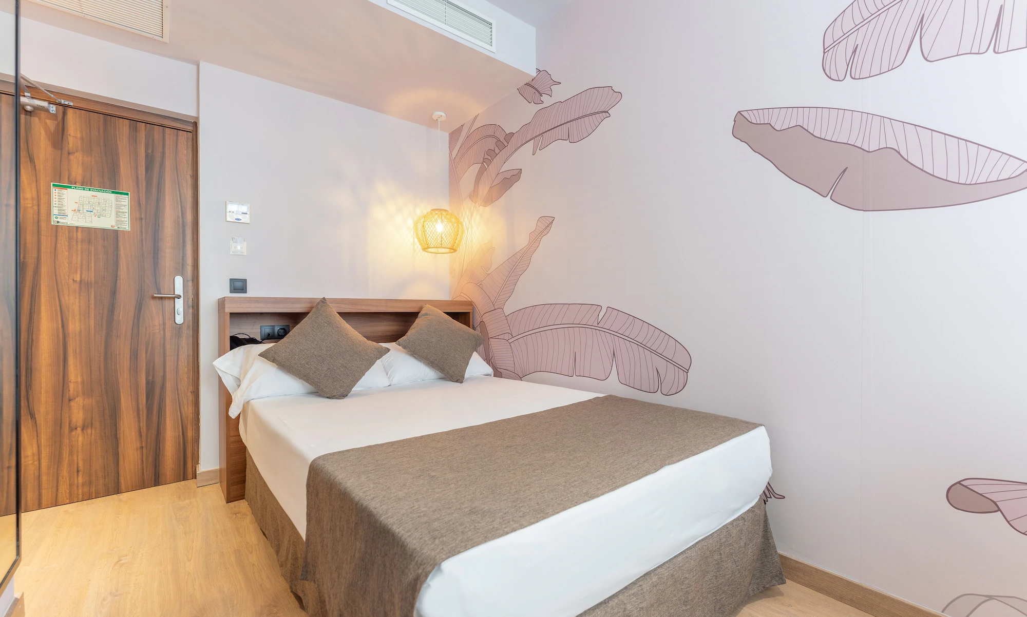 Classic Double room full double bed