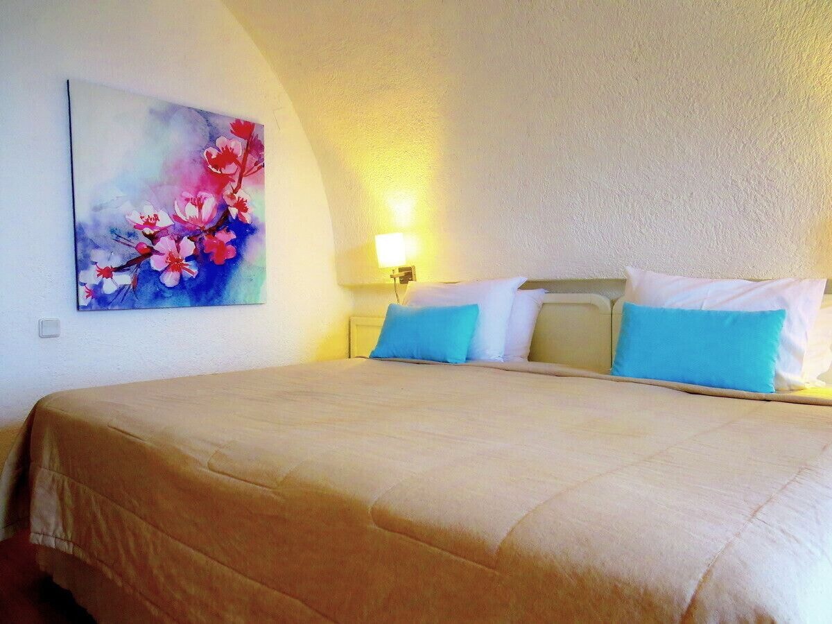 1 Bedroom Double Apartment with sea view twin beds