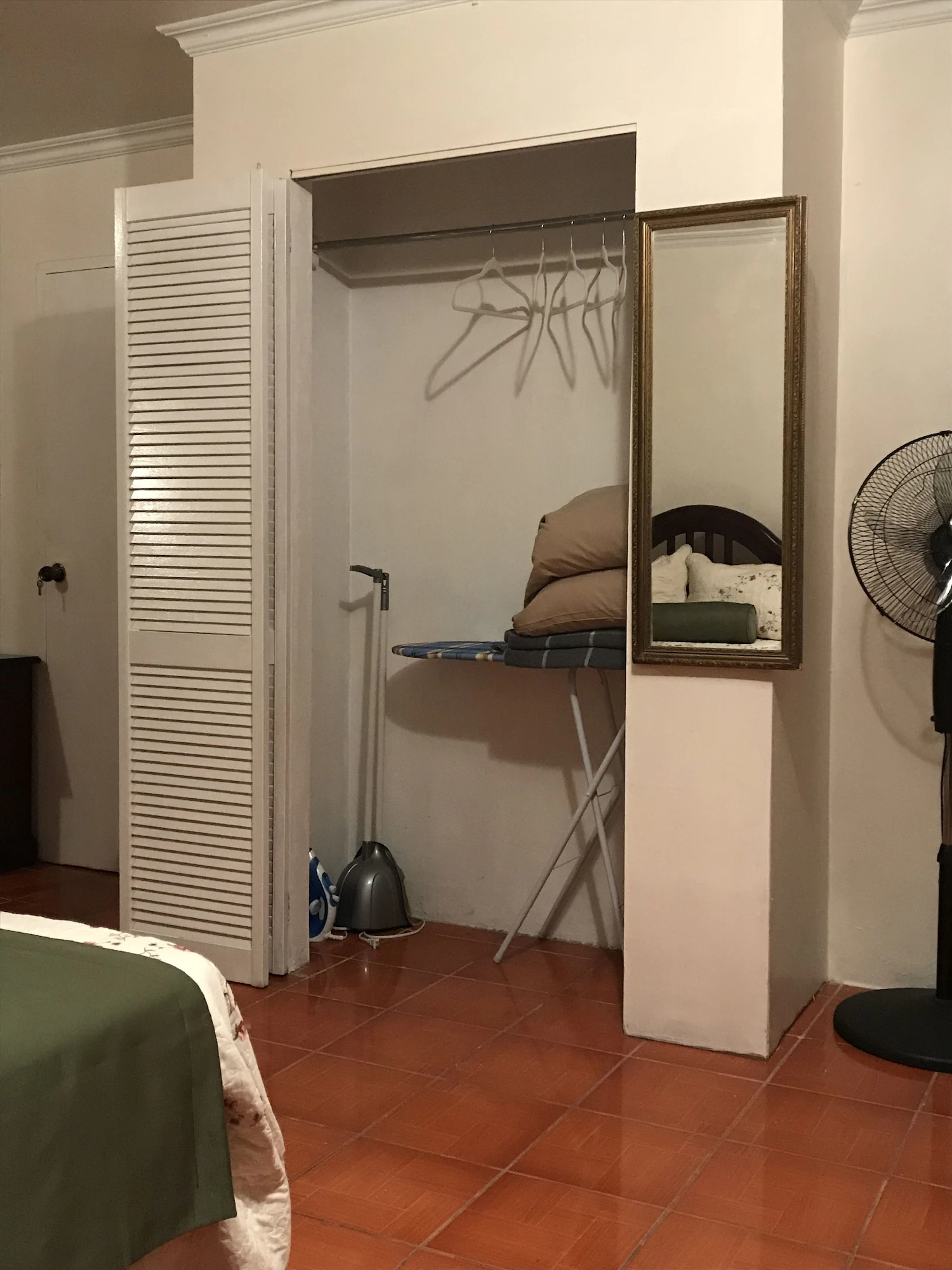 Standard Double Apartment full double bed