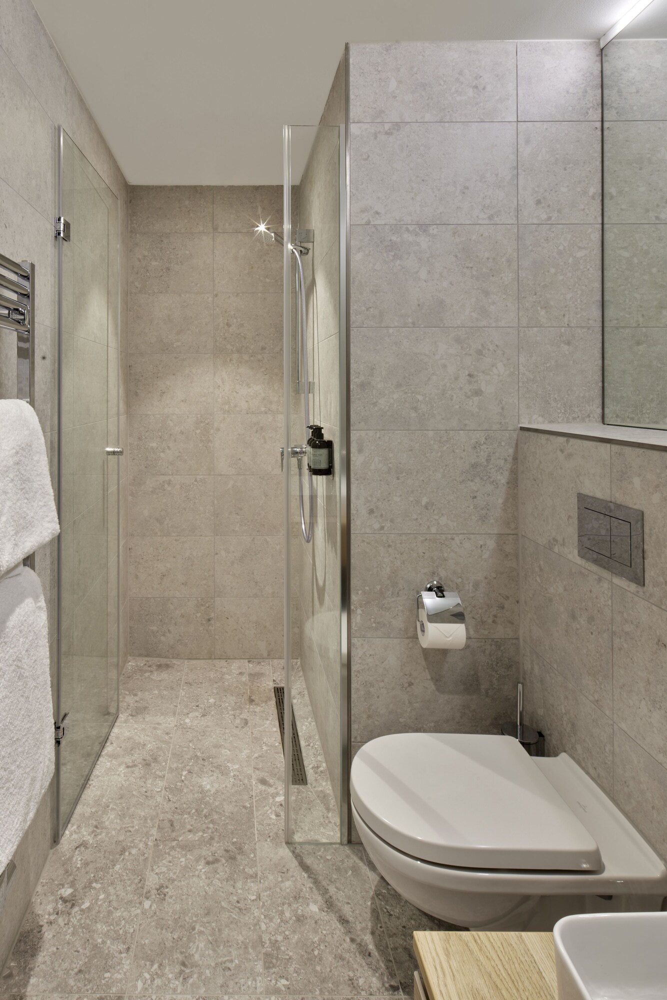 1 Bedroom Standard Double Penthouse room full double bed