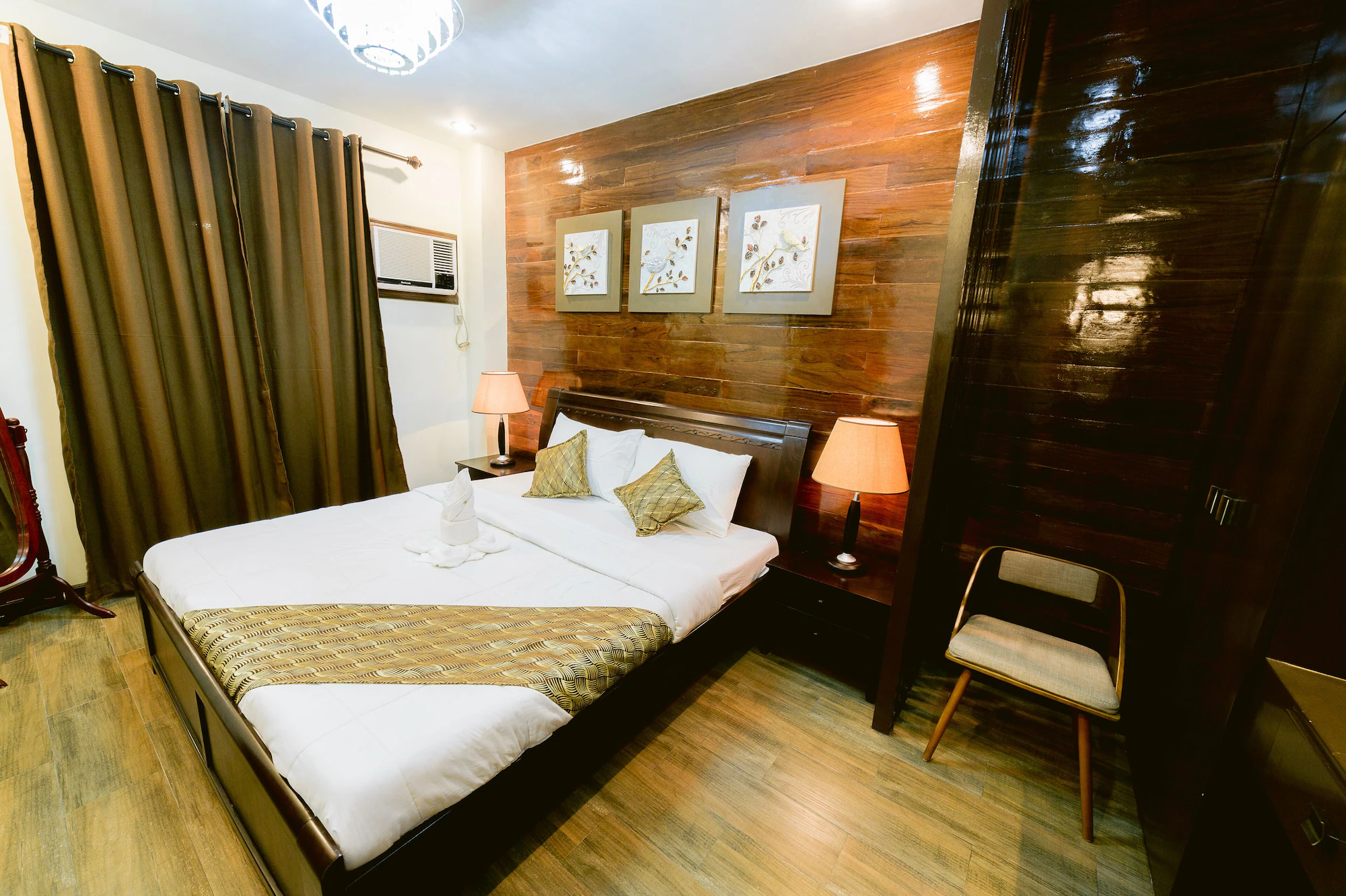 Deluxe Quadruple room twin beds