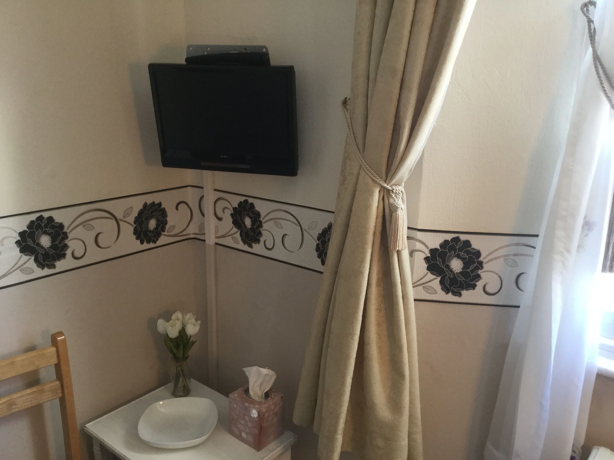 Economy Double room full double bed