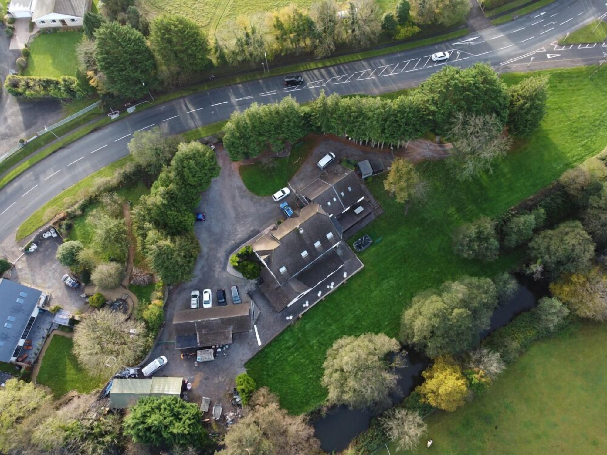 1 Bedroom Standard Double Family room with river view full double bed