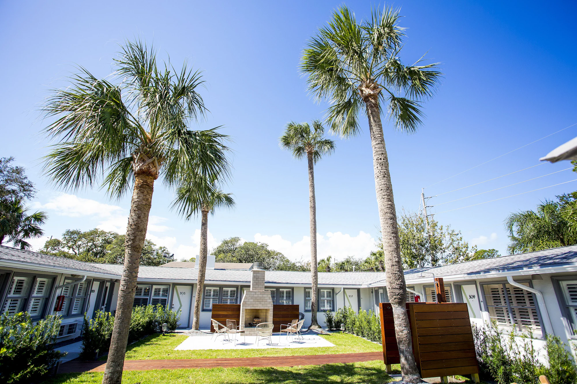 The Hotel Palms Courtyard - Neptune Beach, FL