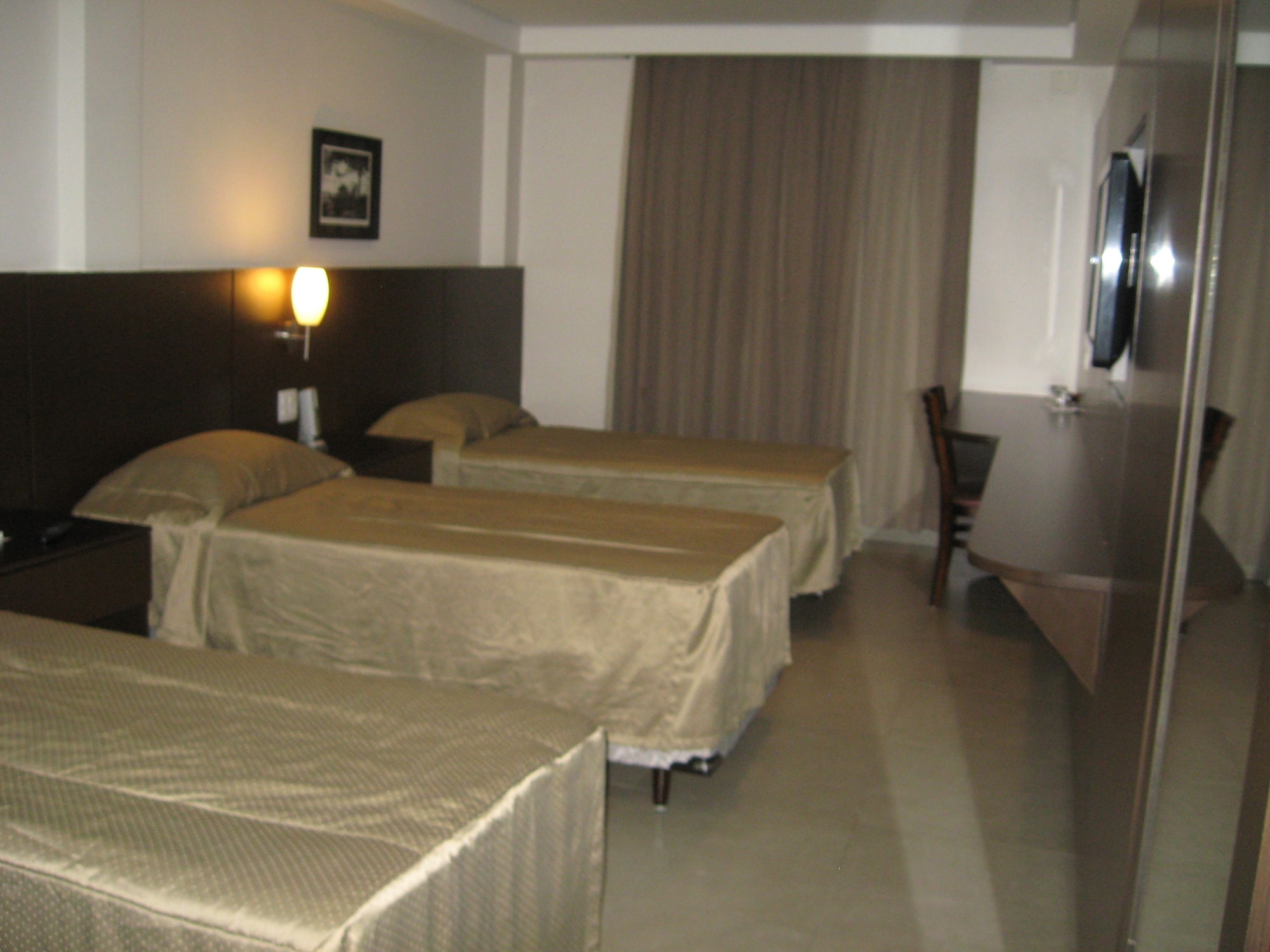 Deluxe Quadruple room