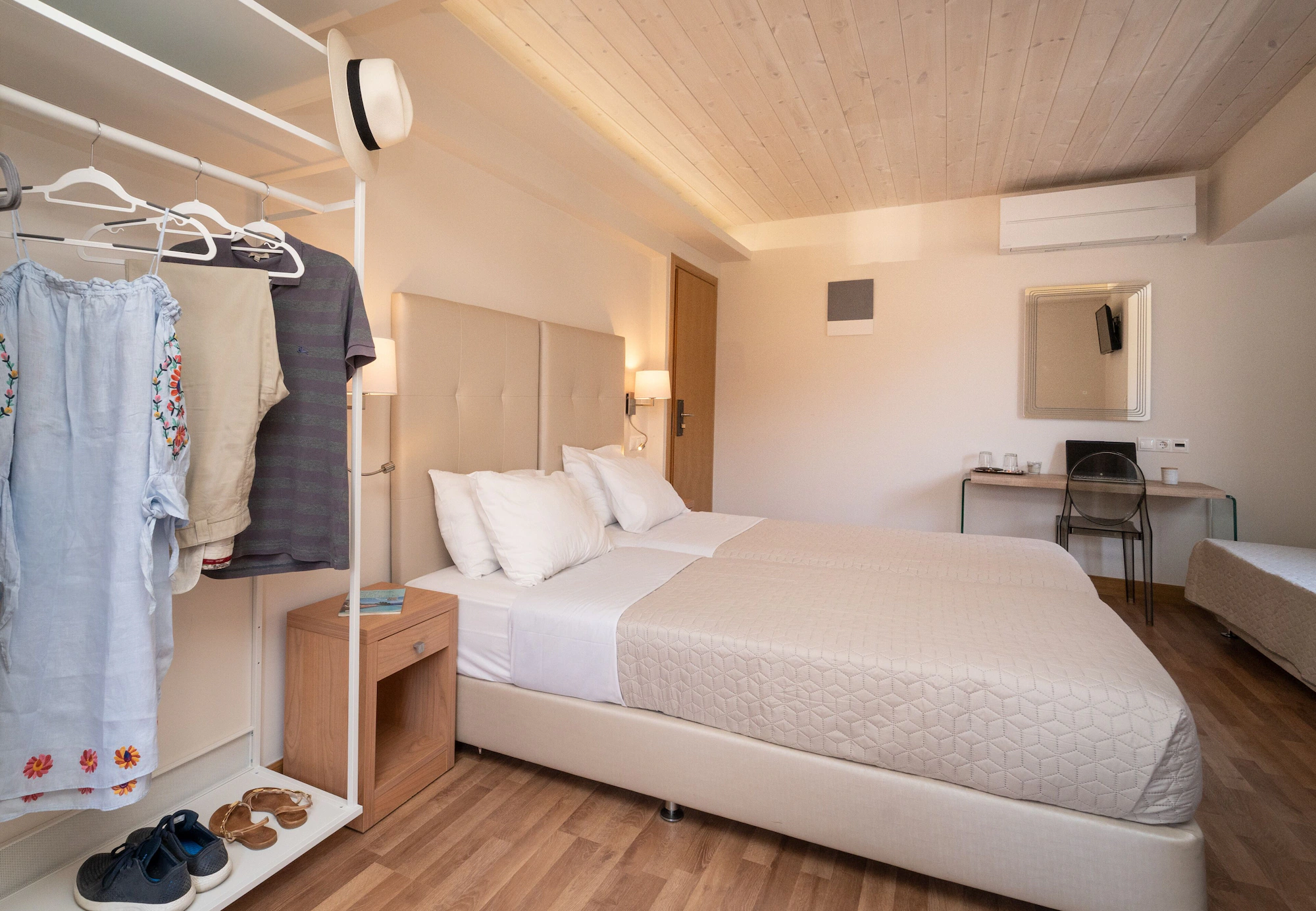 Deluxe Double Apartment full double bed