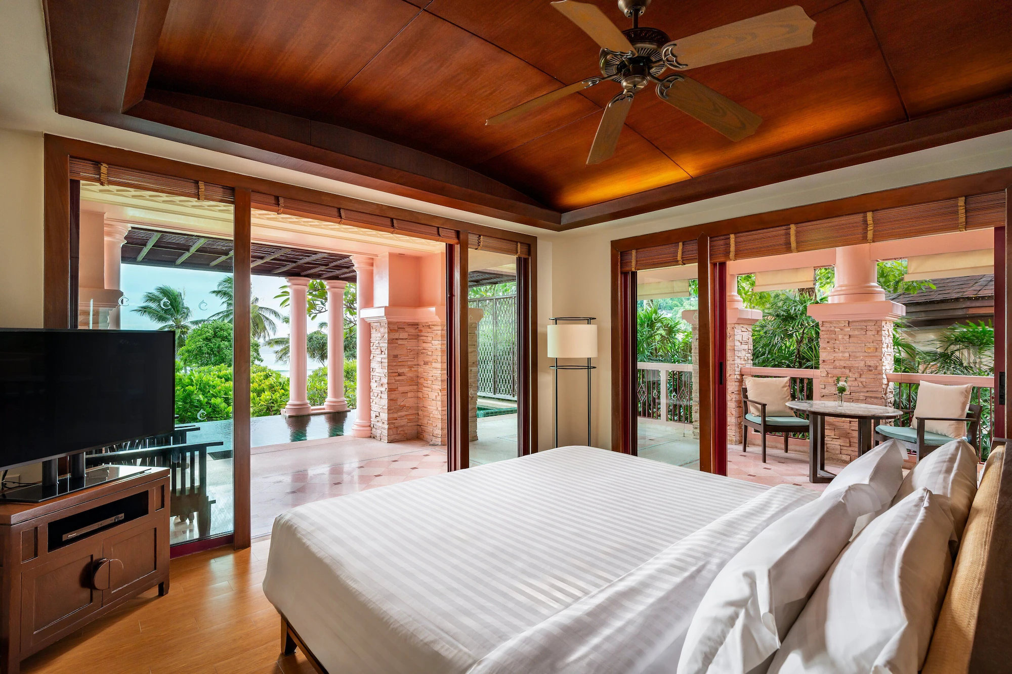 2 Bedrooms Quadruple Villa with balcony
