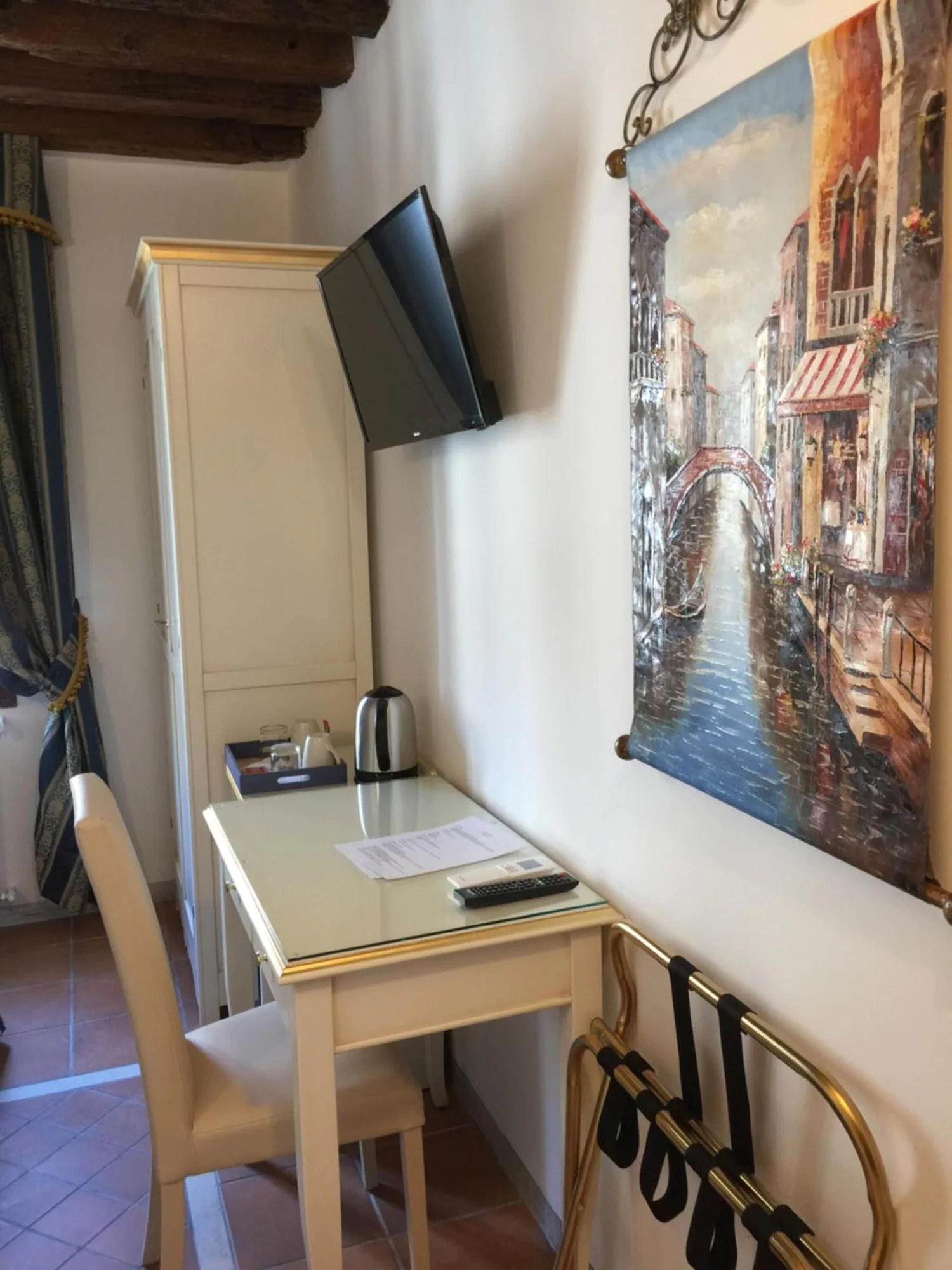 Classic Double room full double bed