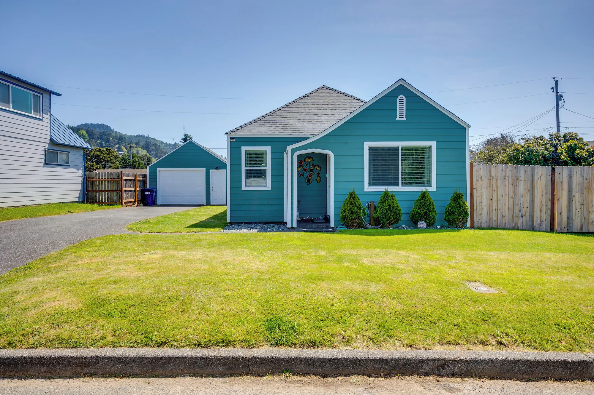 Walk To Gold Beach: Charming Cottage W/ Yard! - Gold Beach, OR