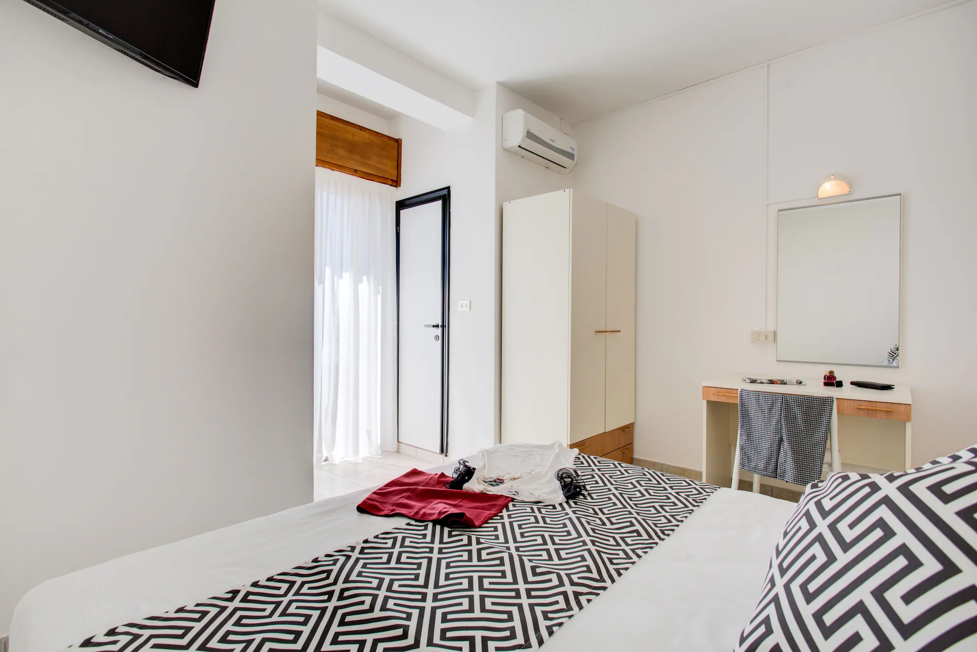 Standard Double room with balcony twin beds