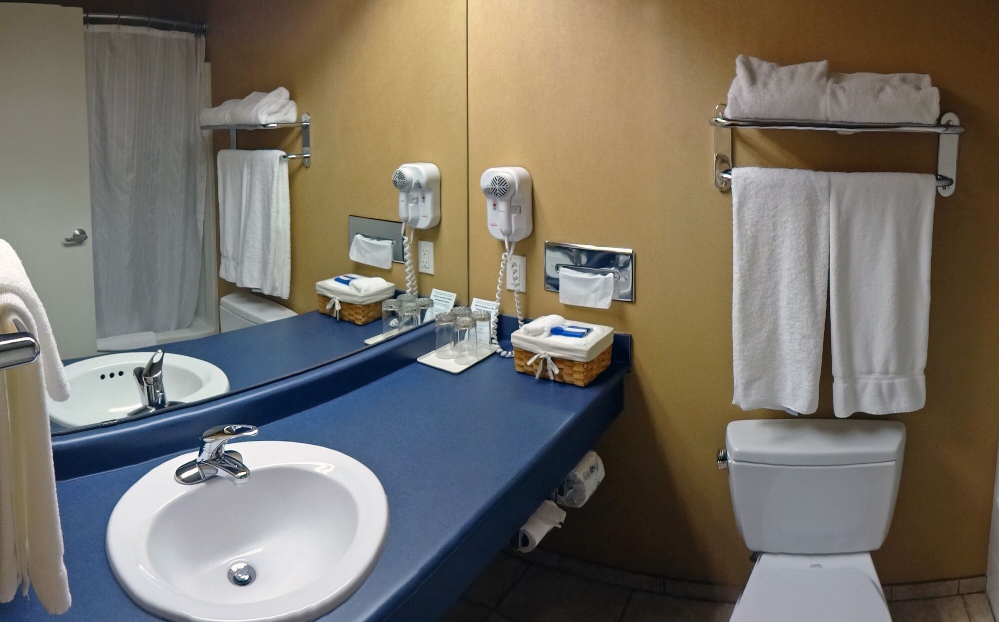 Deluxe Quadruple room with ocean view