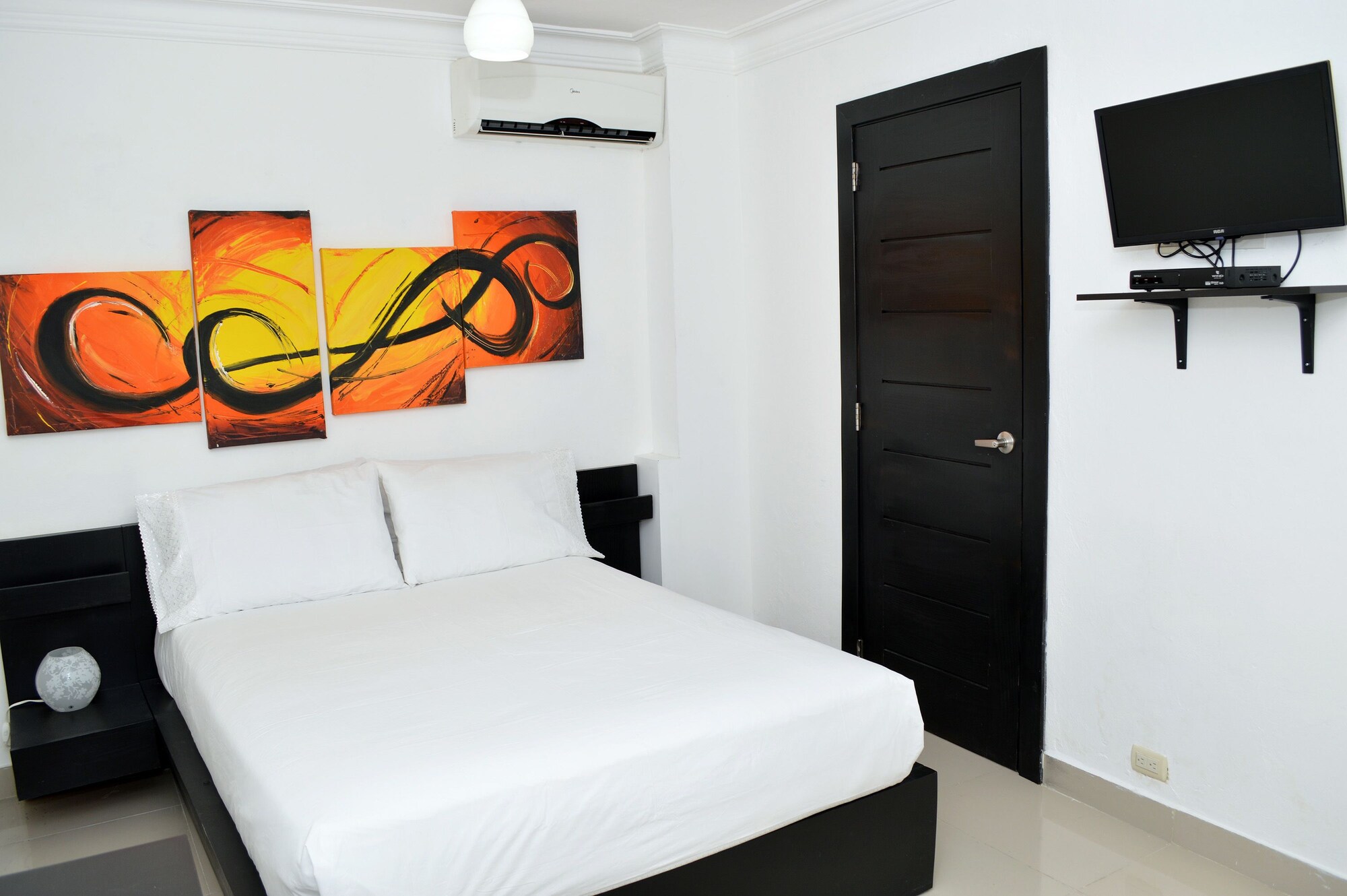 Deluxe Double room full double bed