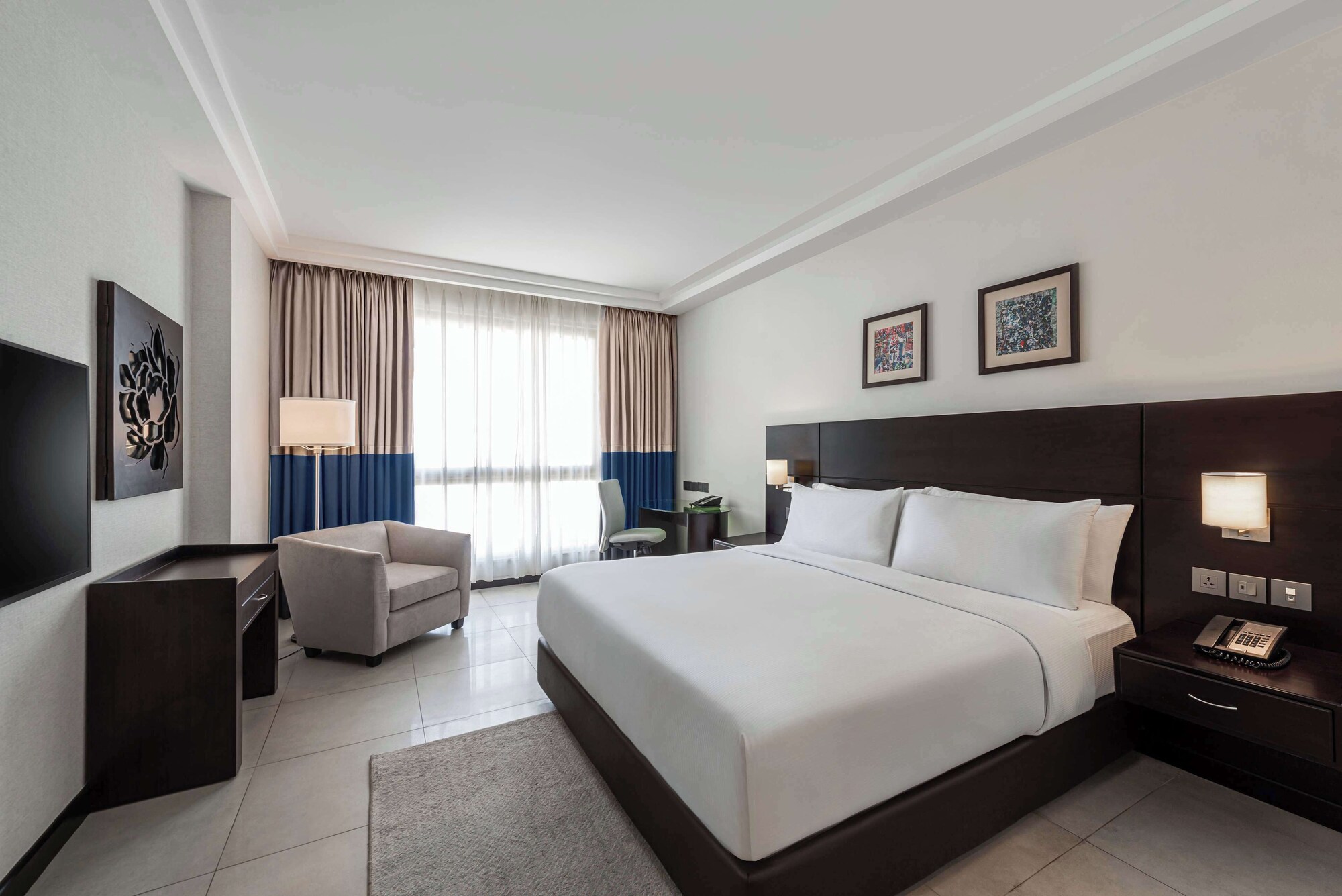Double Junior Suite with sea view twin beds