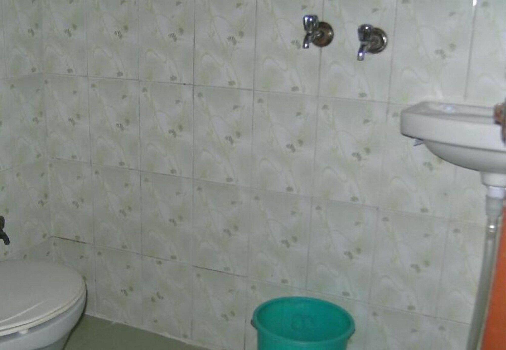 Deluxe Single room full double bed
