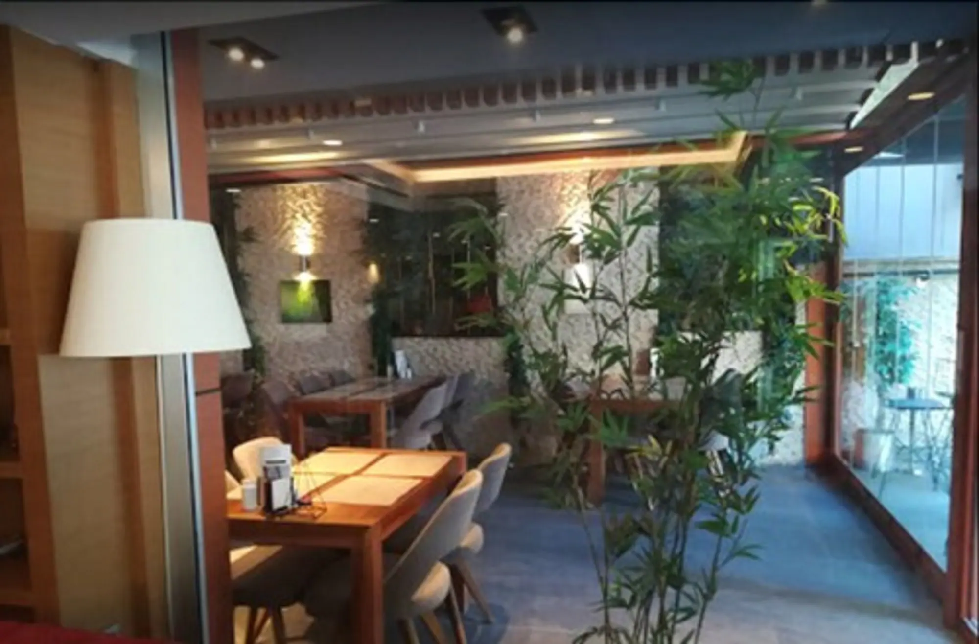 Business Double room with city view full double bed