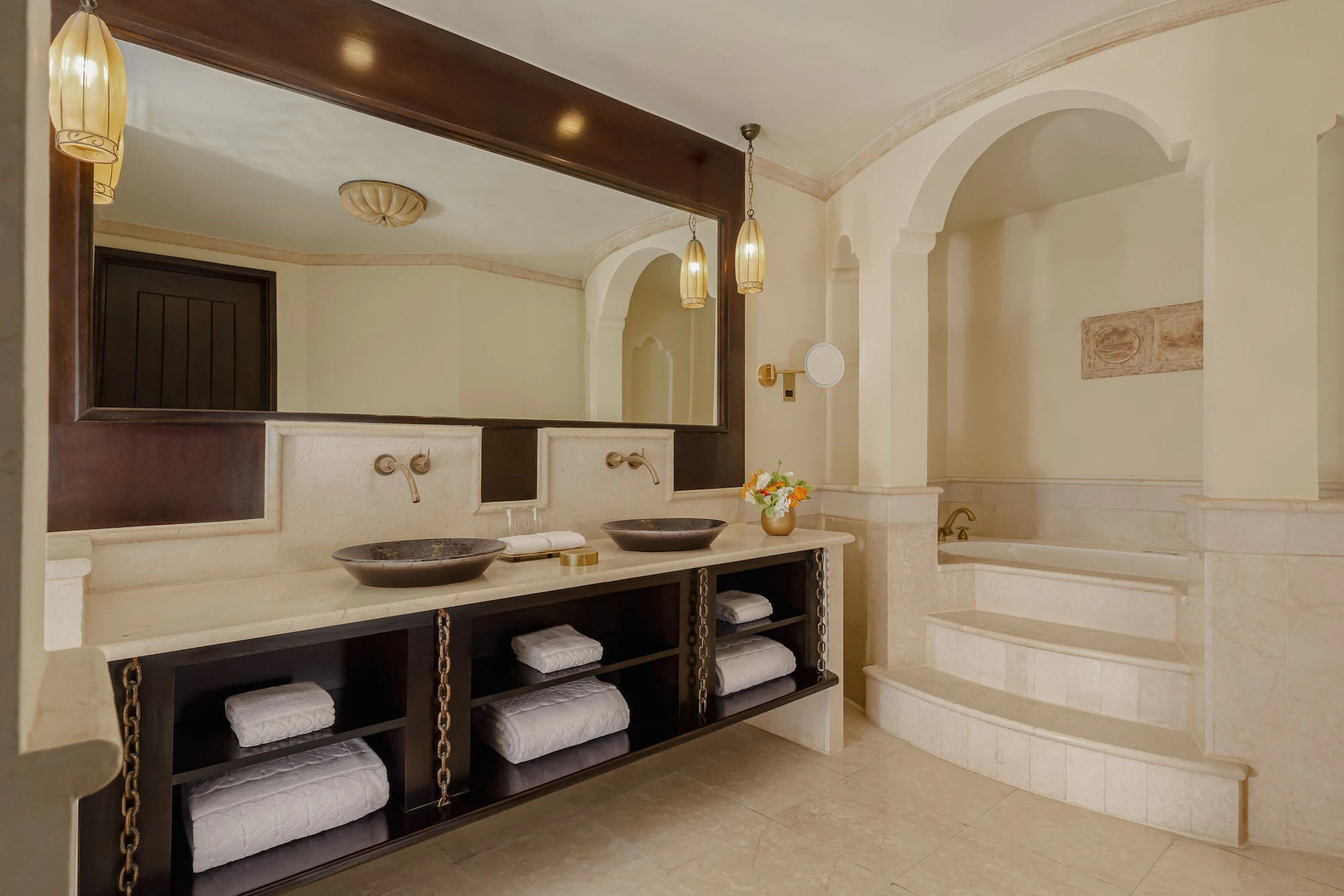 2 Bedrooms Quadruple Suite with view