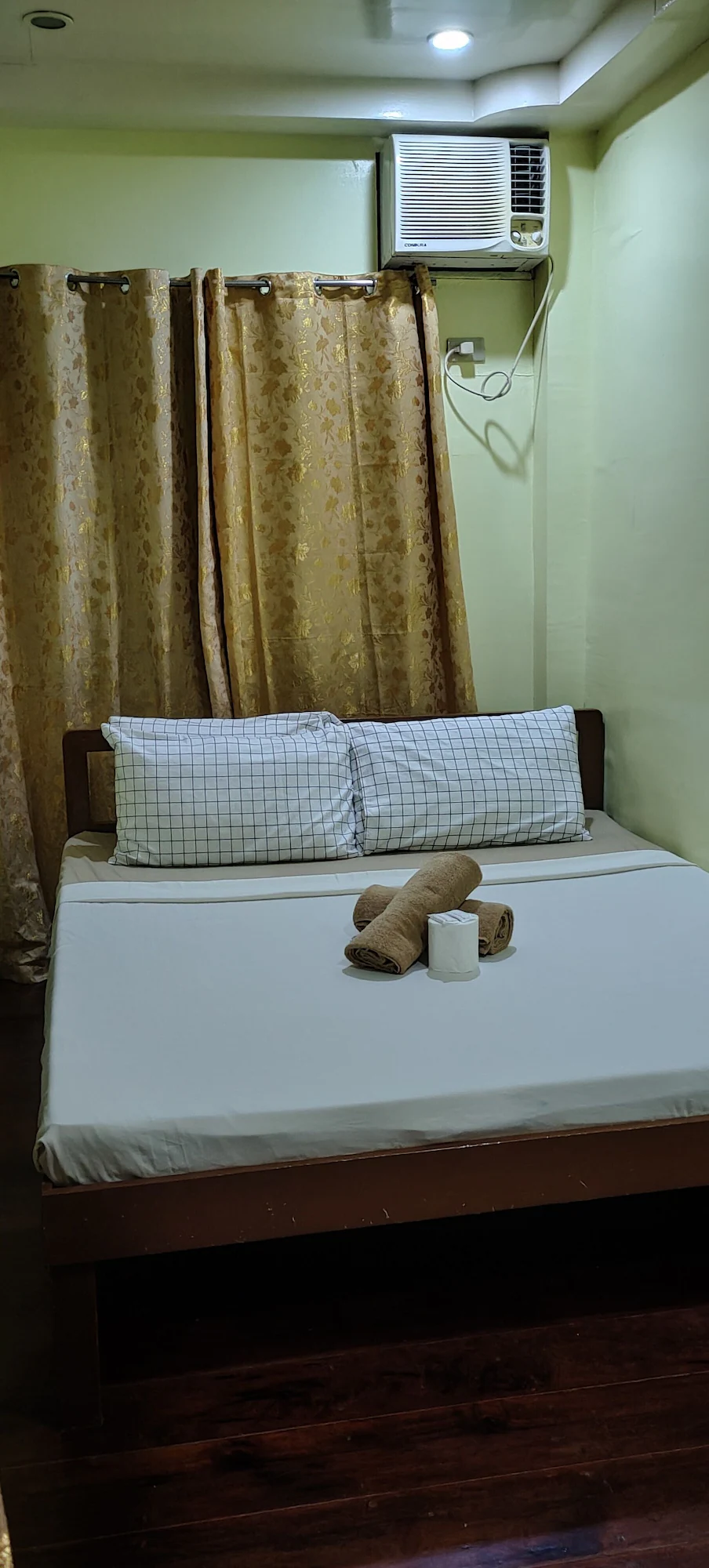 Deluxe Double room single bed