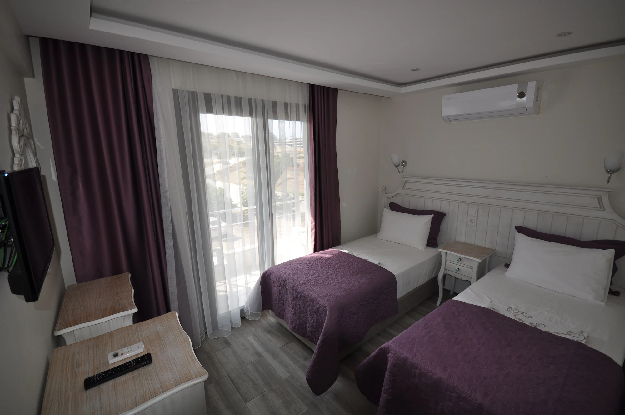 Ege Otel - Çeşme