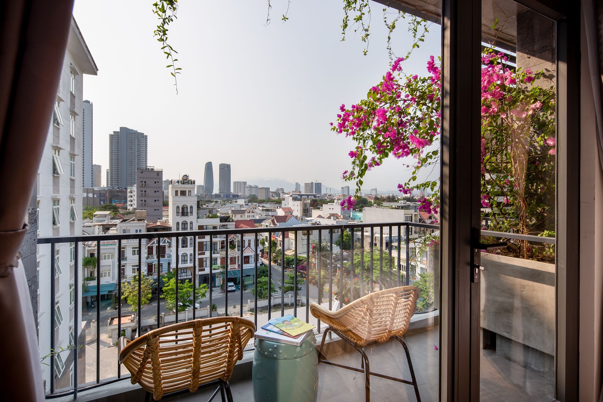 1 Bedroom Deluxe Double Apartment with balcony full double bed