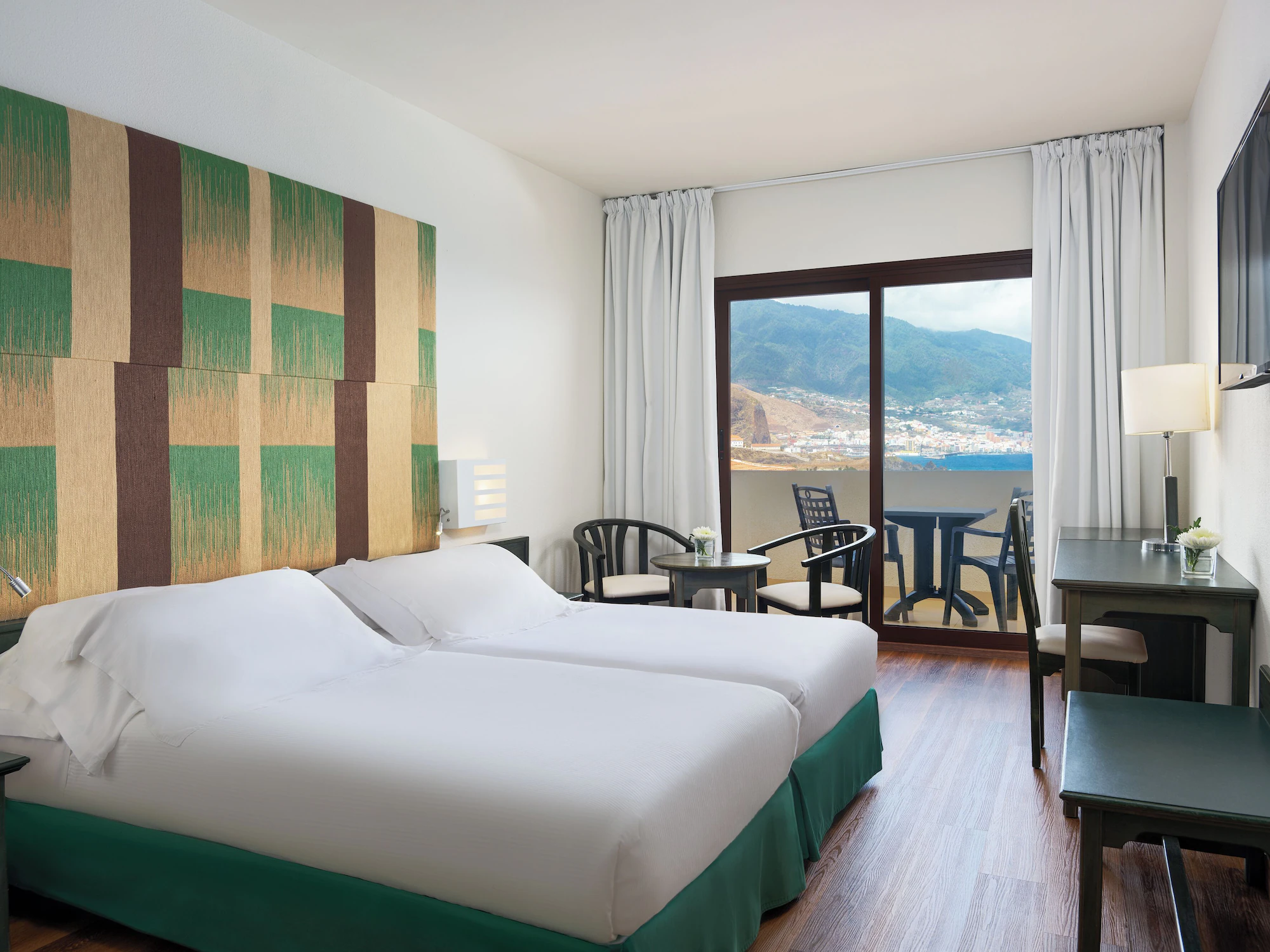Double room twin beds