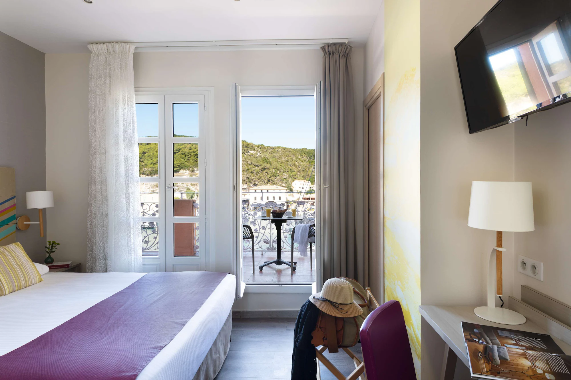 Best Western Hotel du Roy D'Aragon exterior