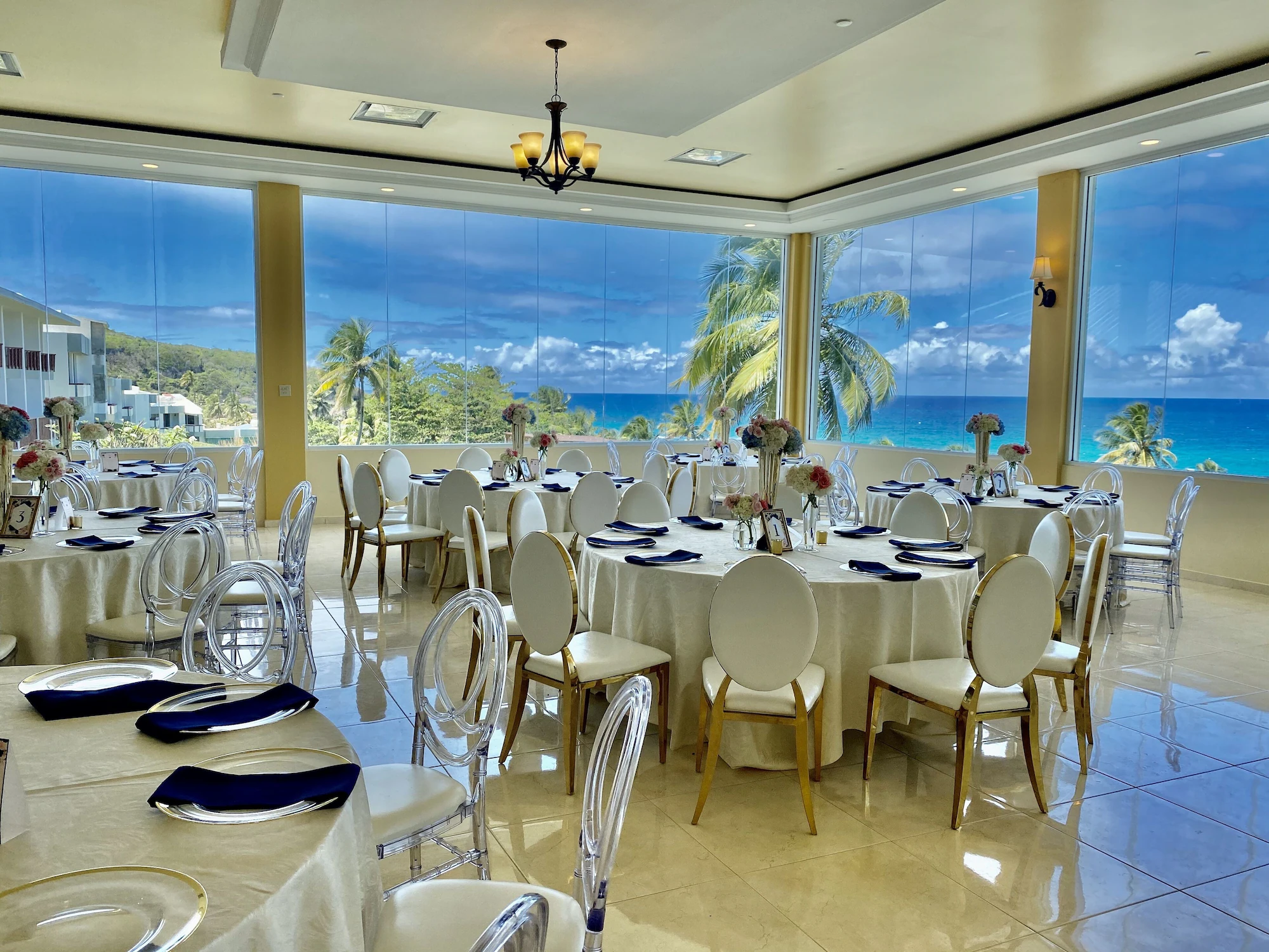 1 Bedroom Deluxe Single room with sea view