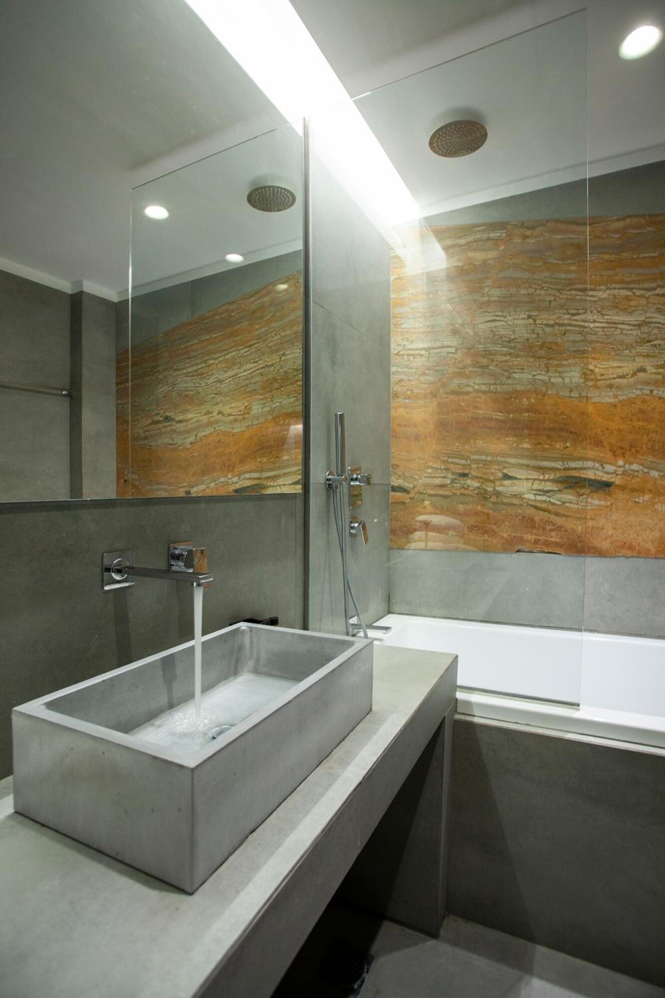 Art Suites Korai exterior