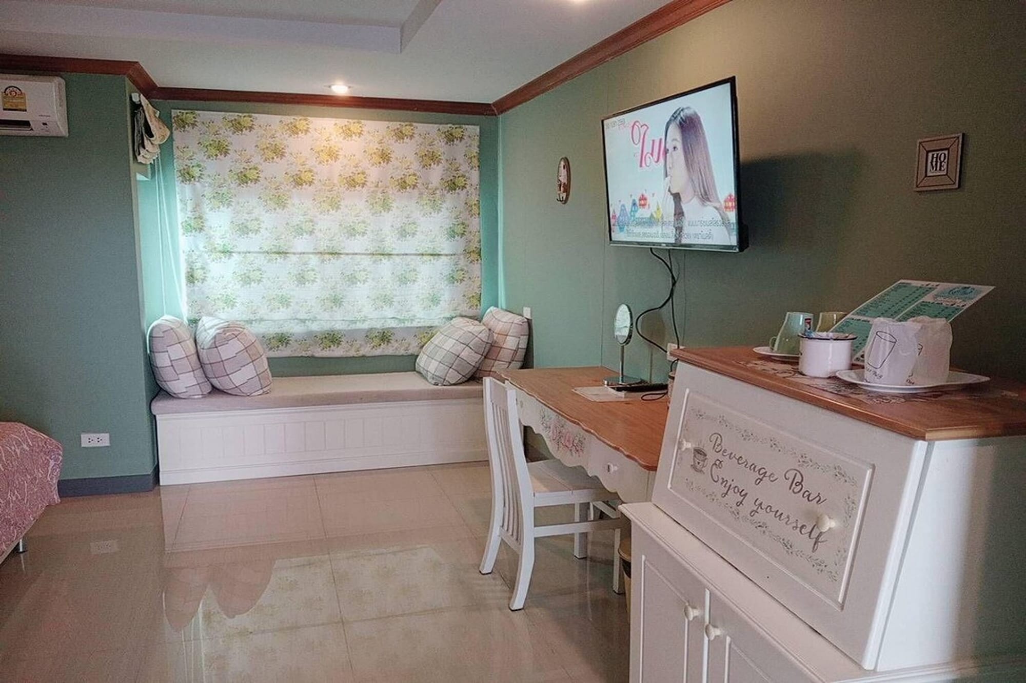 Deluxe Single room full double bed