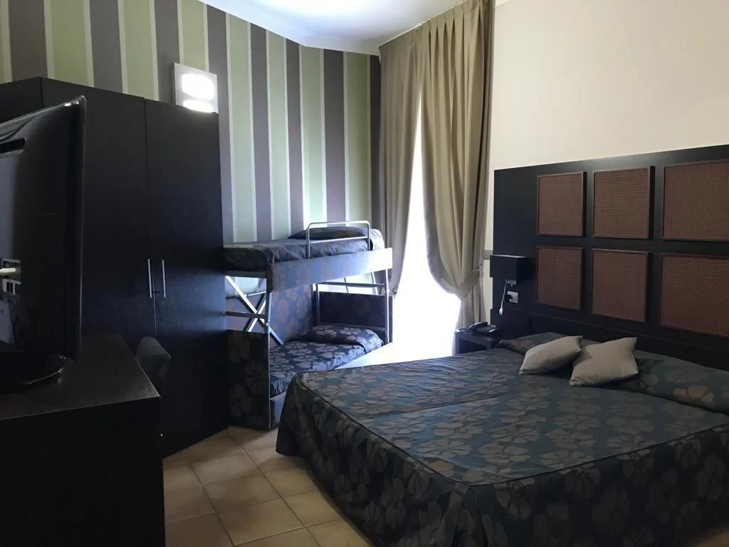 Deluxe Double room full double bed