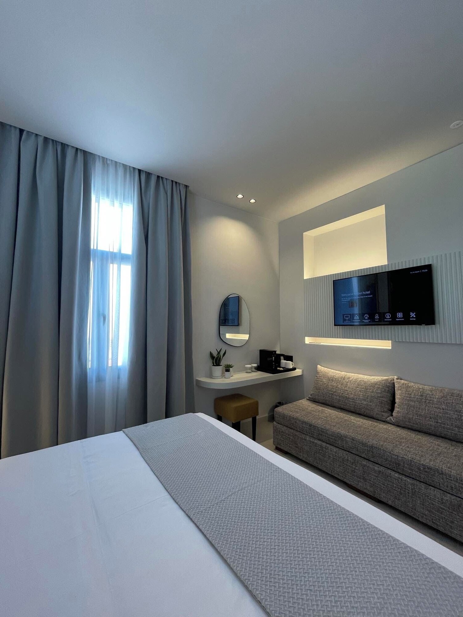 Deluxe Single room