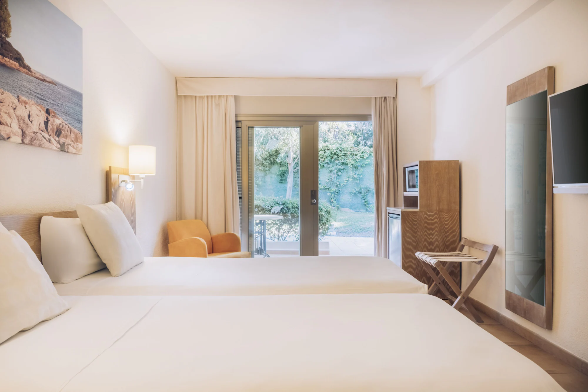 Double Suite with sea view twin beds