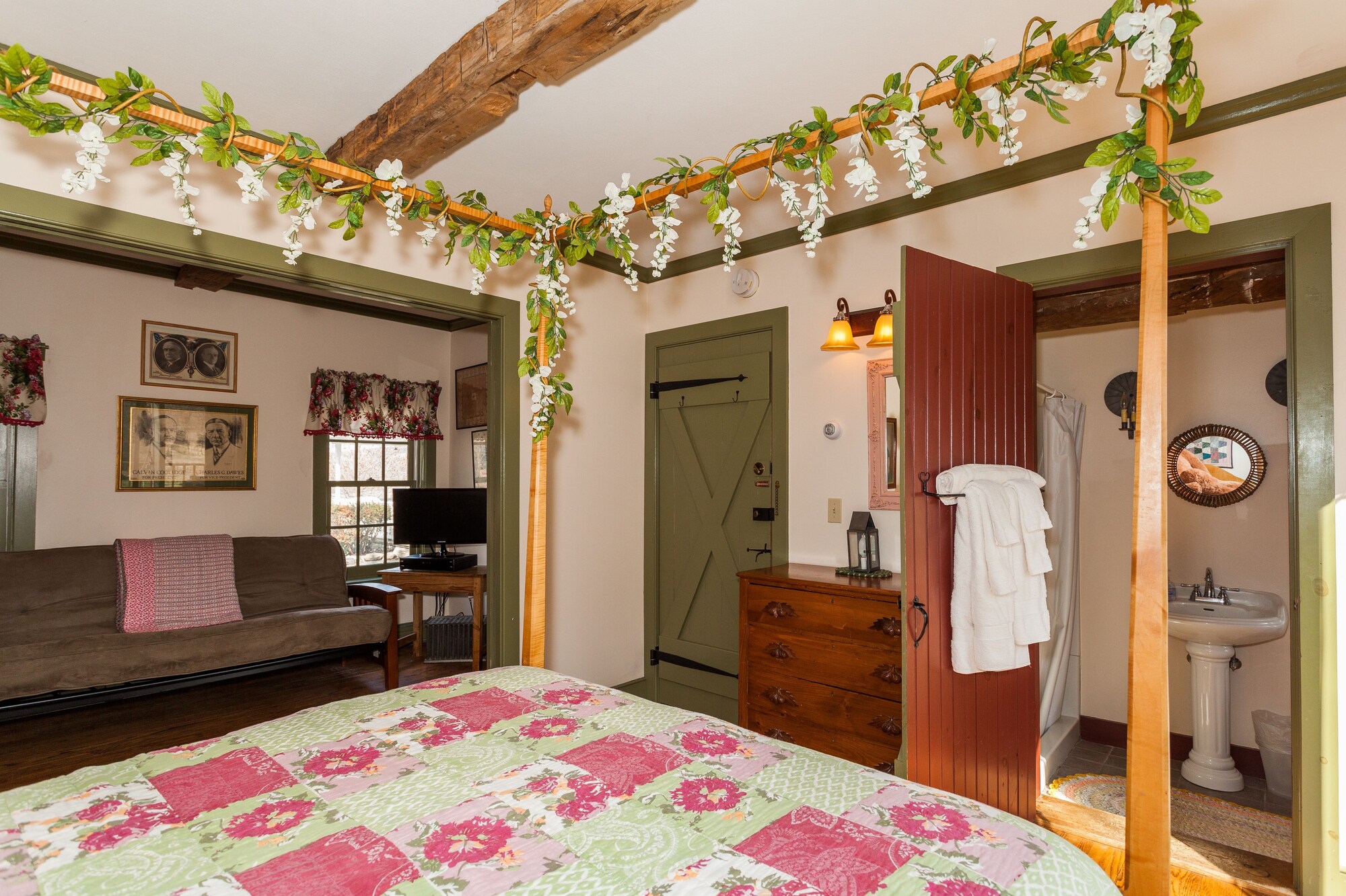 Standard Double room with balcony full double bed