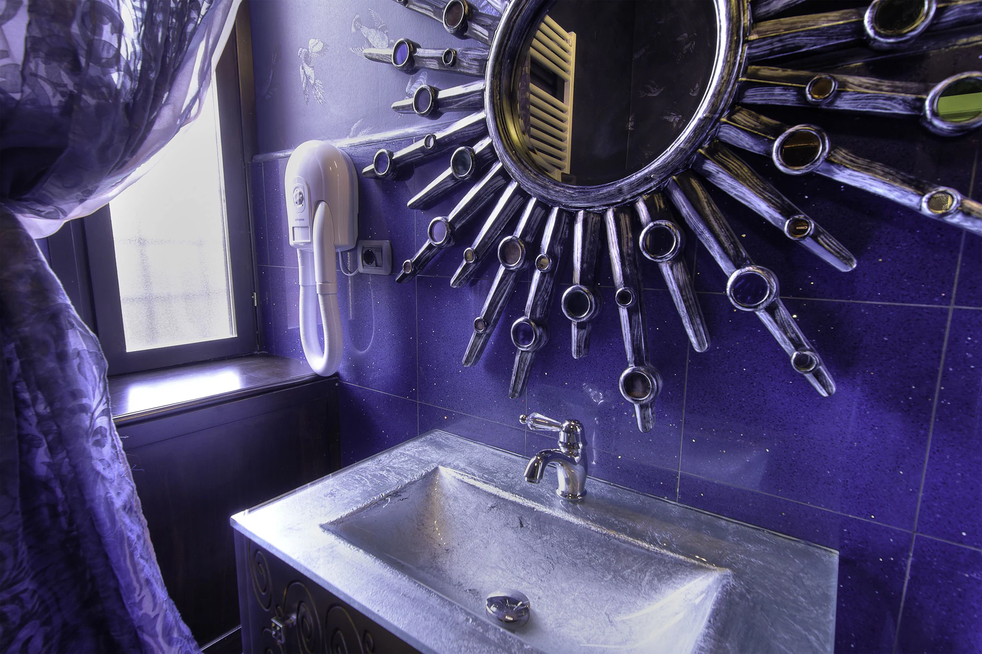 Deluxe Quadruple Suite