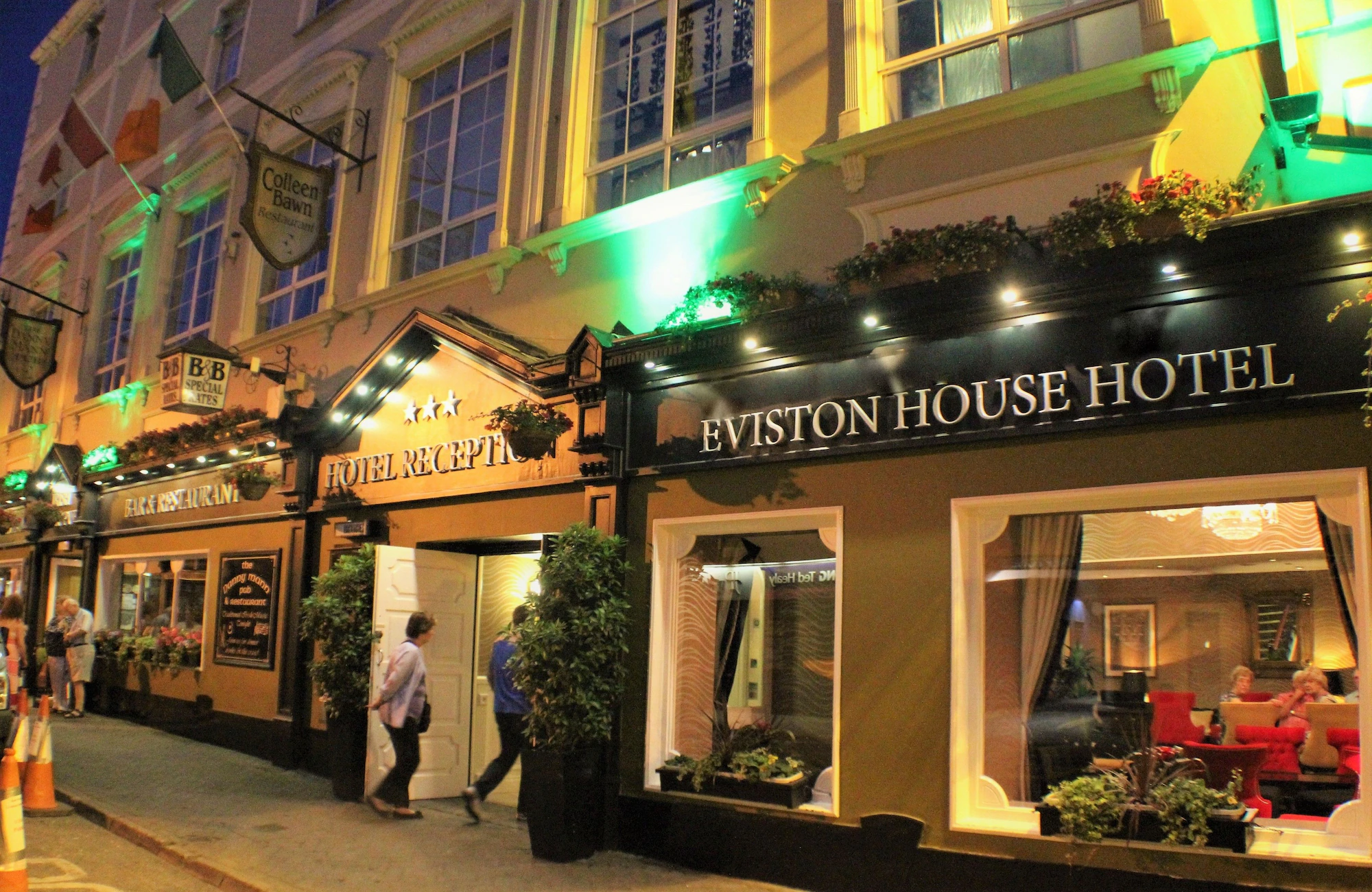 Eviston House Hotel exterior