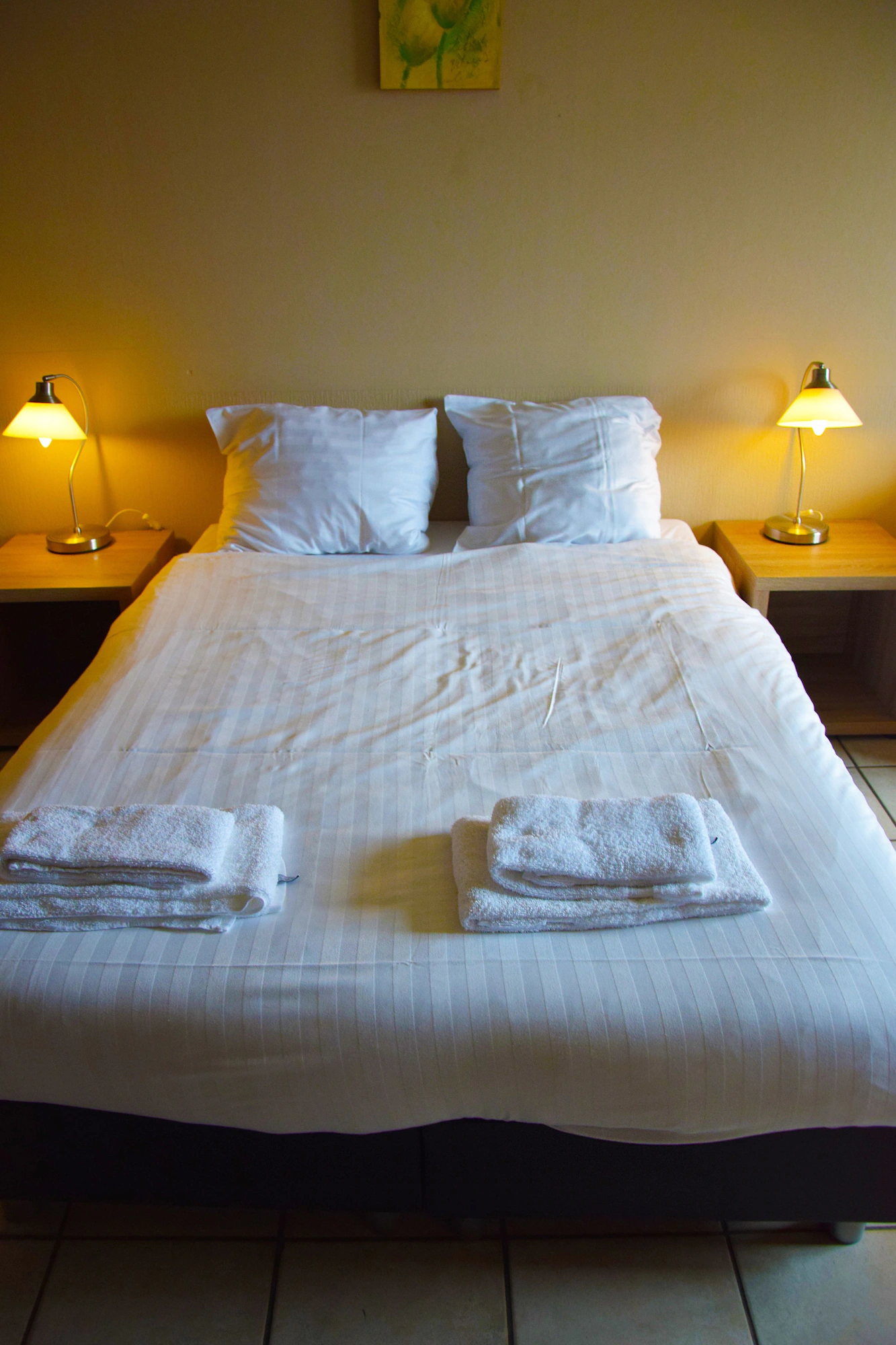 Double Studio twin beds