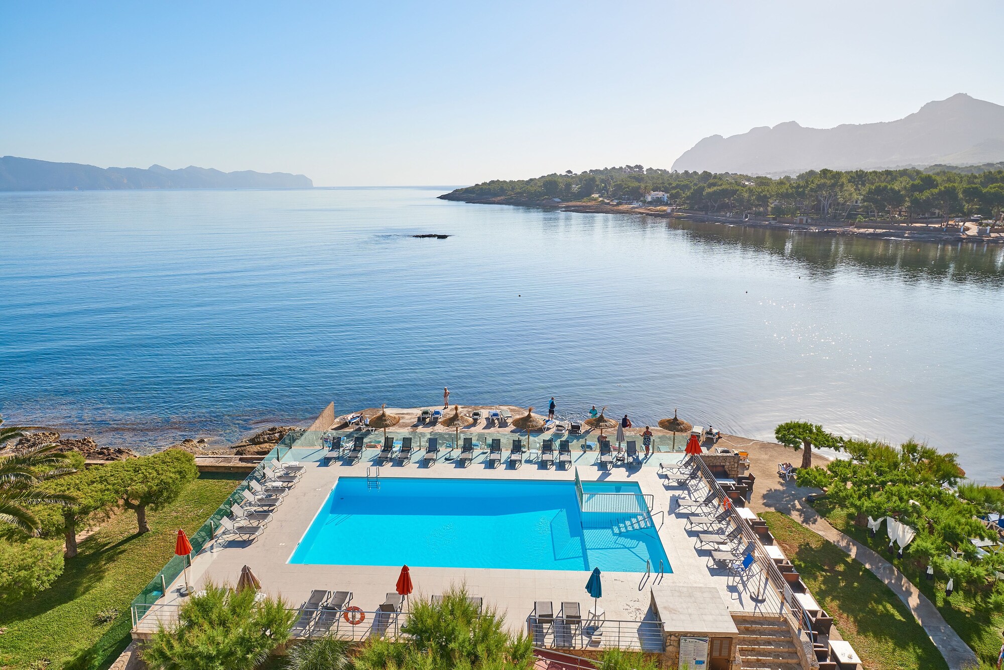 1 Bedroom Standard Single room with balcony and with sea view full double bed