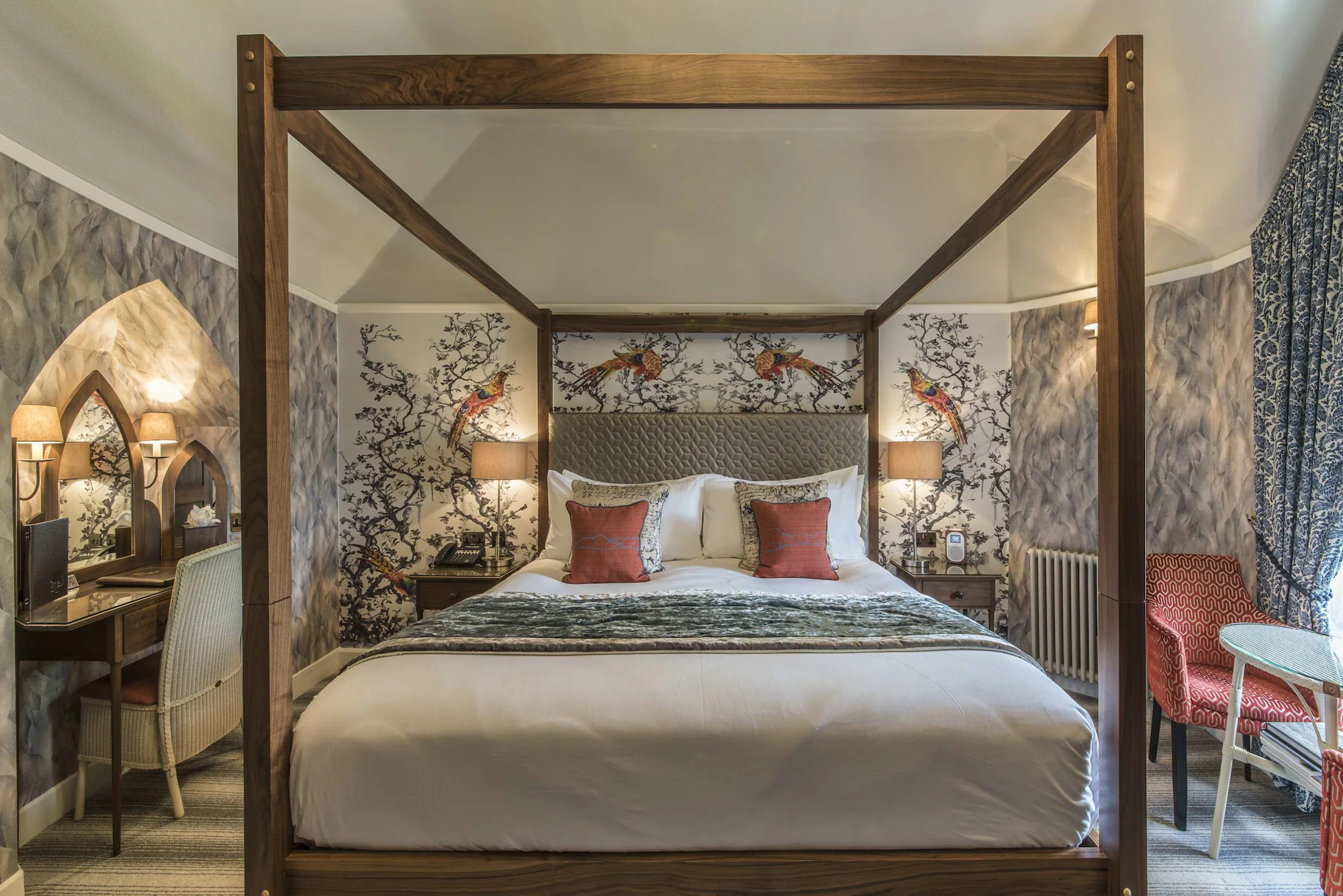 Classic Double room with garden view full double bed