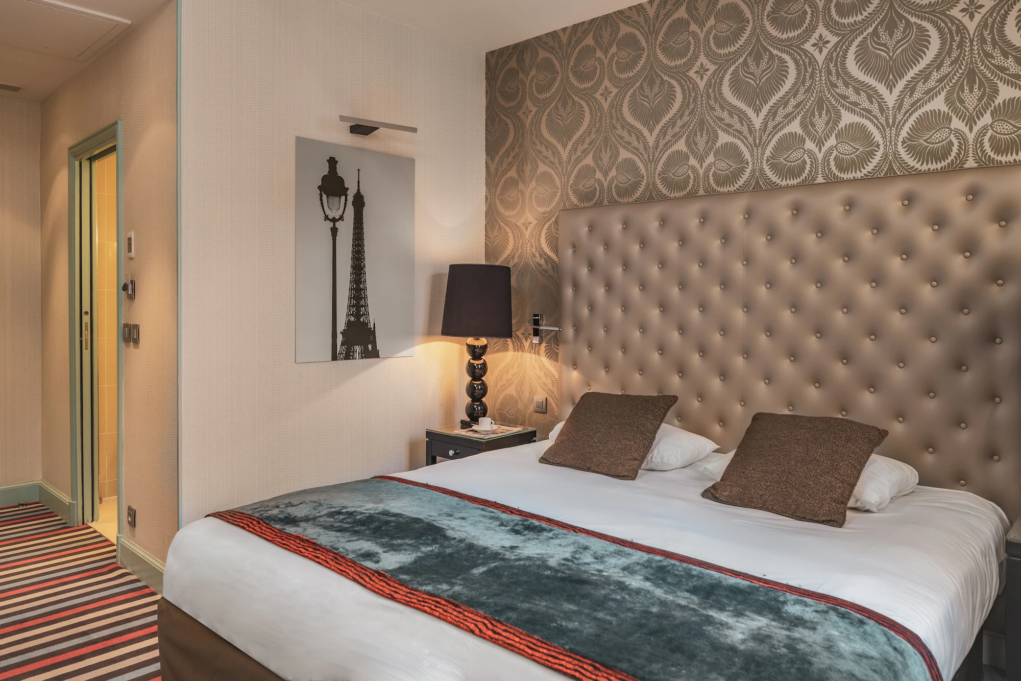 1 Bedroom Superior Single room full double bed