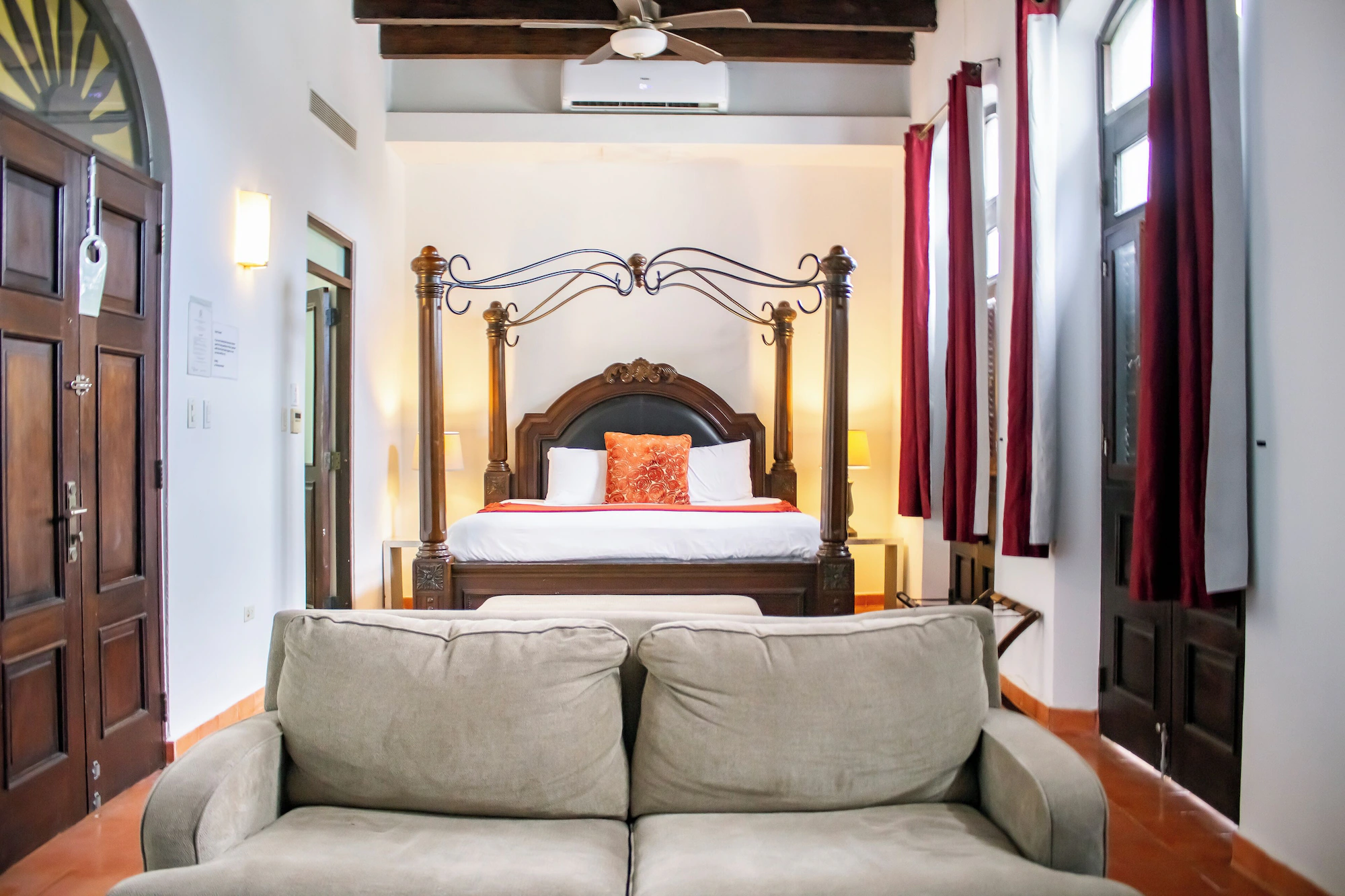 2 Bedrooms Deluxe Quadruple Suite twin beds