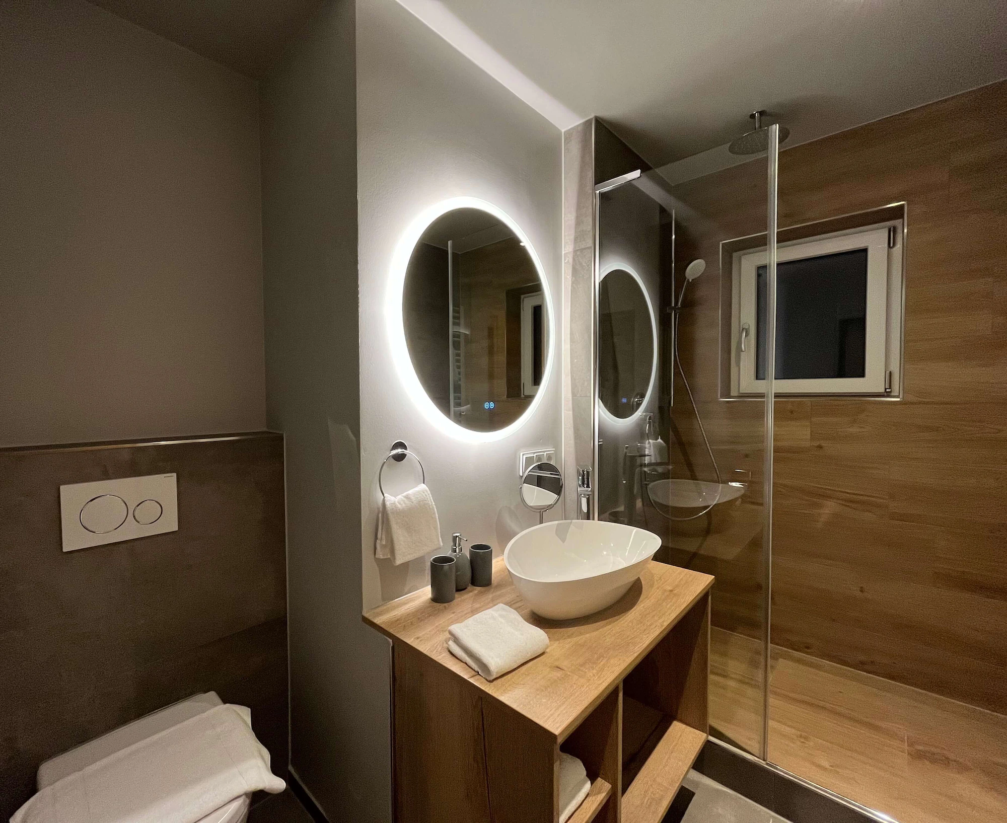 1 Bedroom Single Apartment full double bed