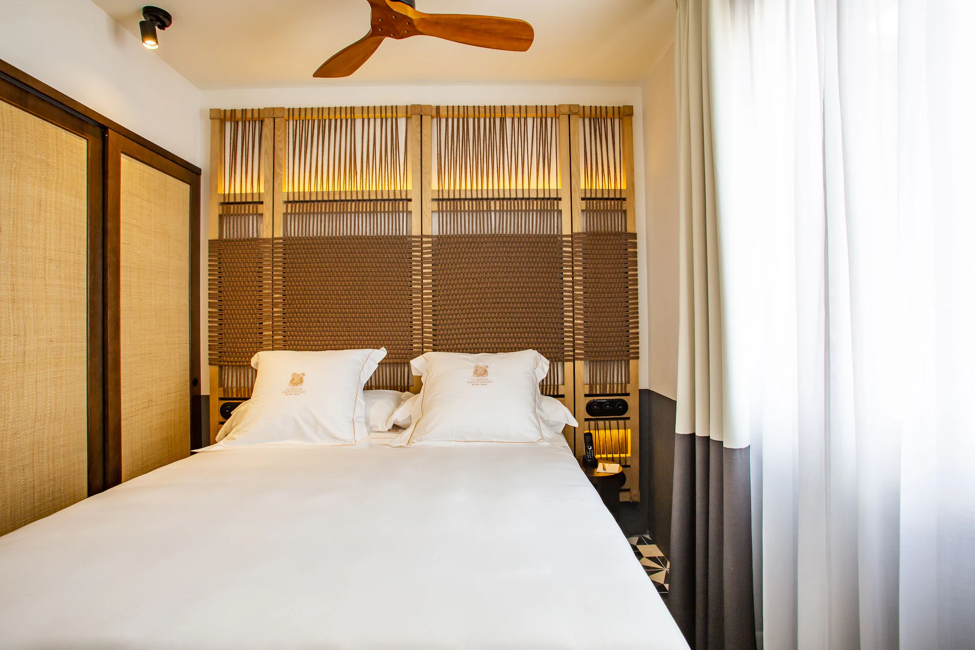 2 Bedrooms Deluxe Quadruple room with balcony full double bed