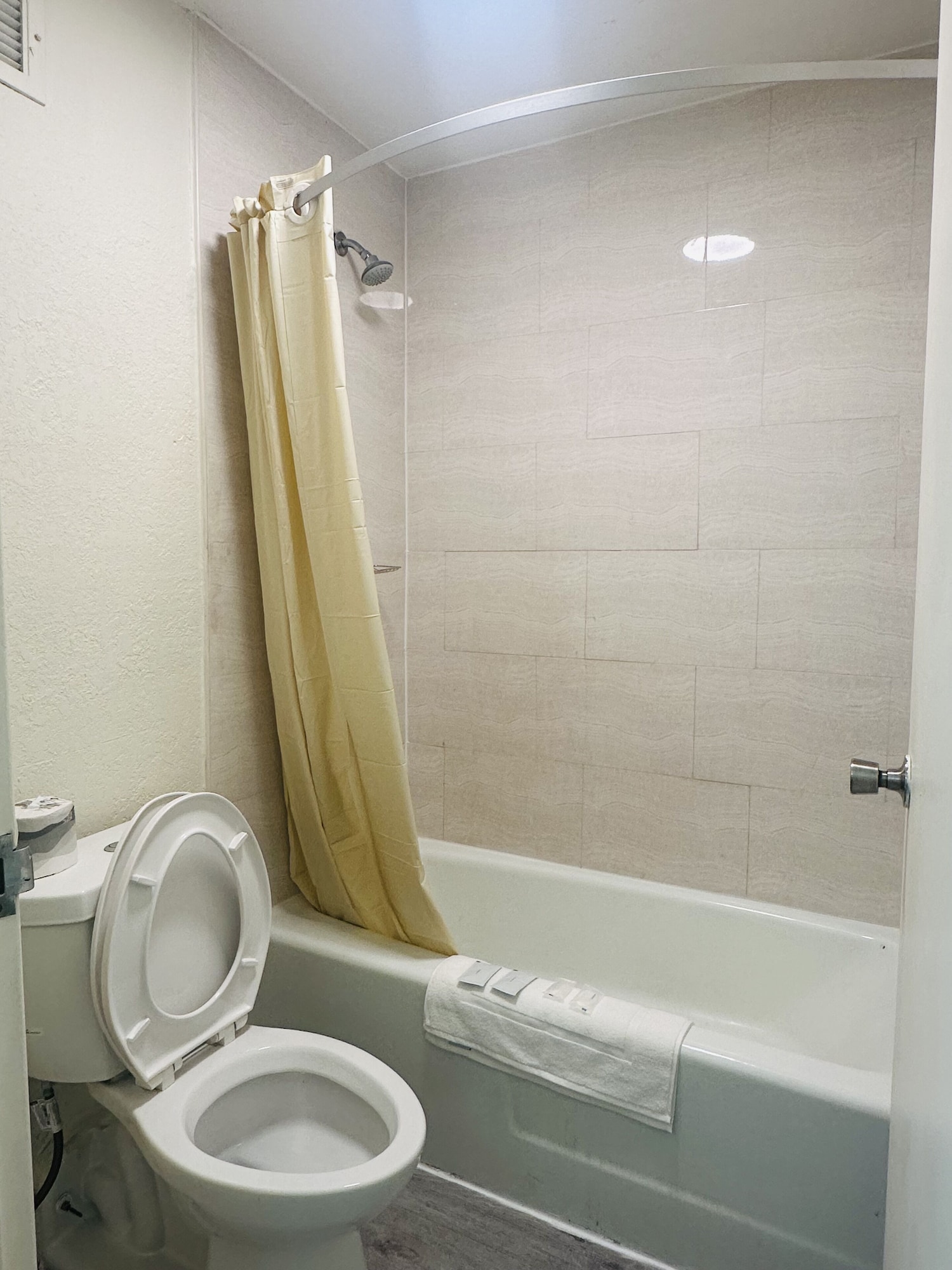 Deluxe Double room twin beds
