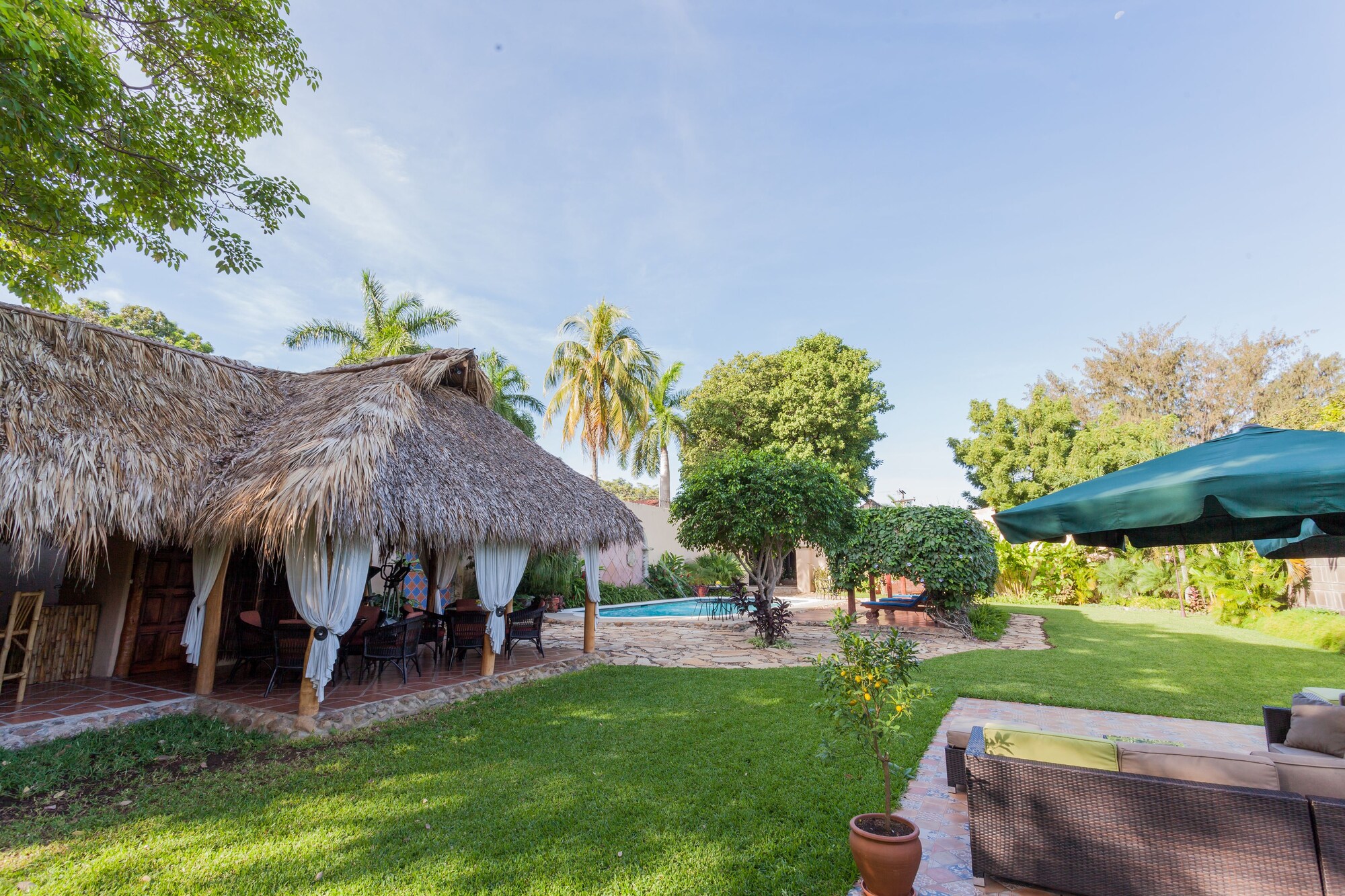 Hotel Los Robles, Managua exterior