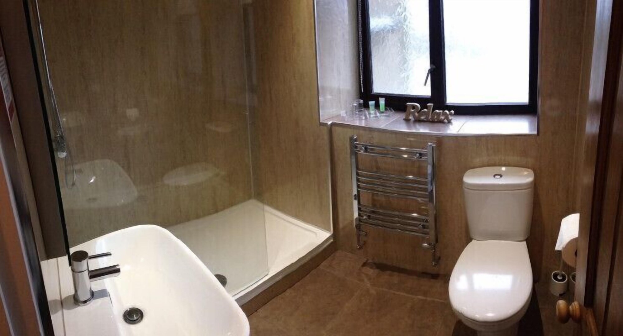 Deluxe Double Basement room full double bed